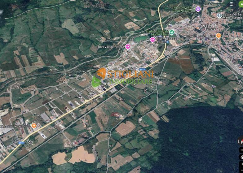 Locale commerciale in vendita a Castel di Sangro, Via Degli Abruzzi