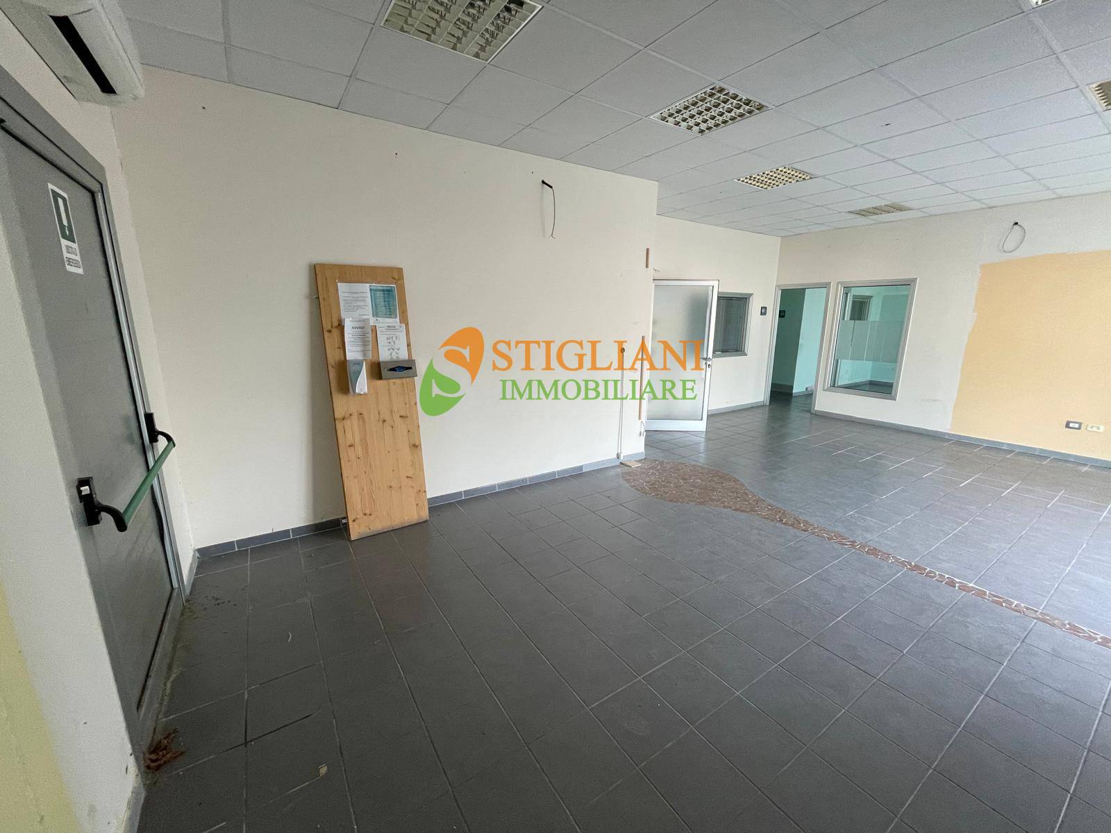 Locale commerciale in affitto a Monteroduni, Localit Spinete