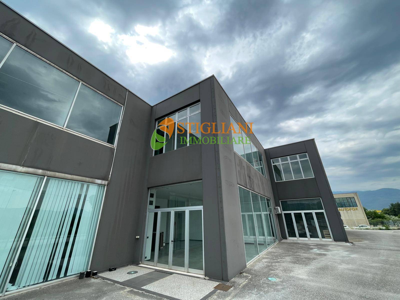 Locale commerciale in affitto a Monteroduni, Localit Spinete