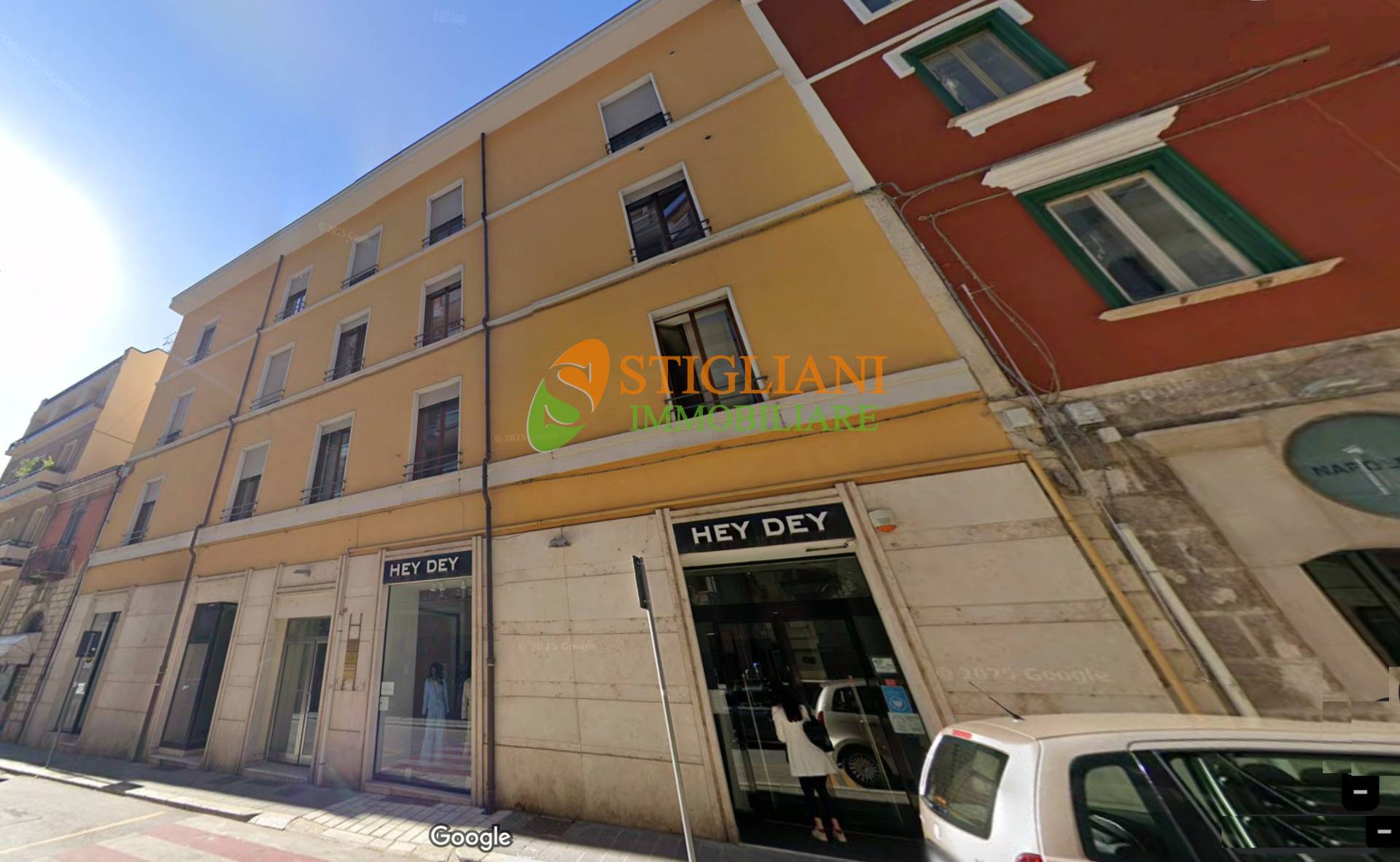 Locale commerciale in affitto a Campobasso, Centro