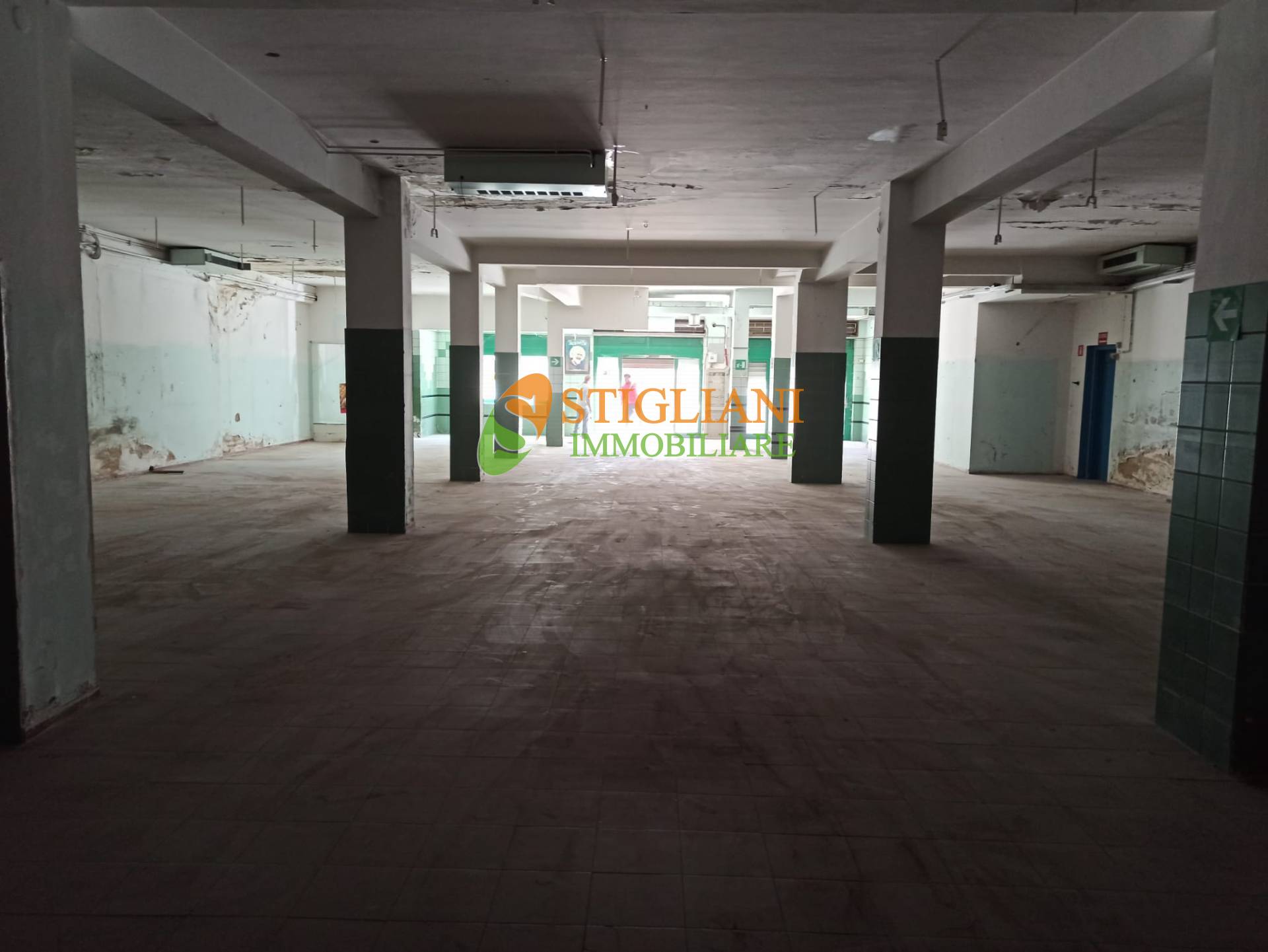 Locale commerciale in affitto a Campobasso, Semicentro