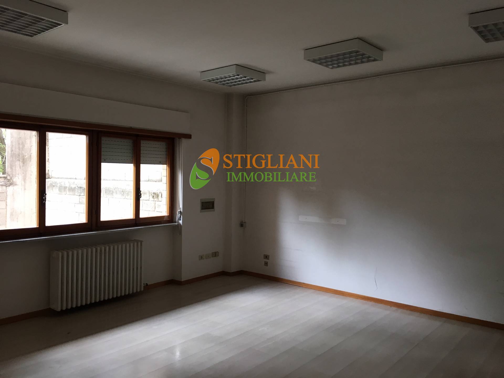 Ufficio in vendita a Campobasso, Centro