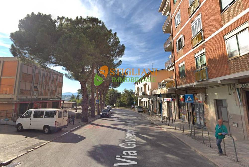 Laboratorio in vendita a Campobasso, Centro