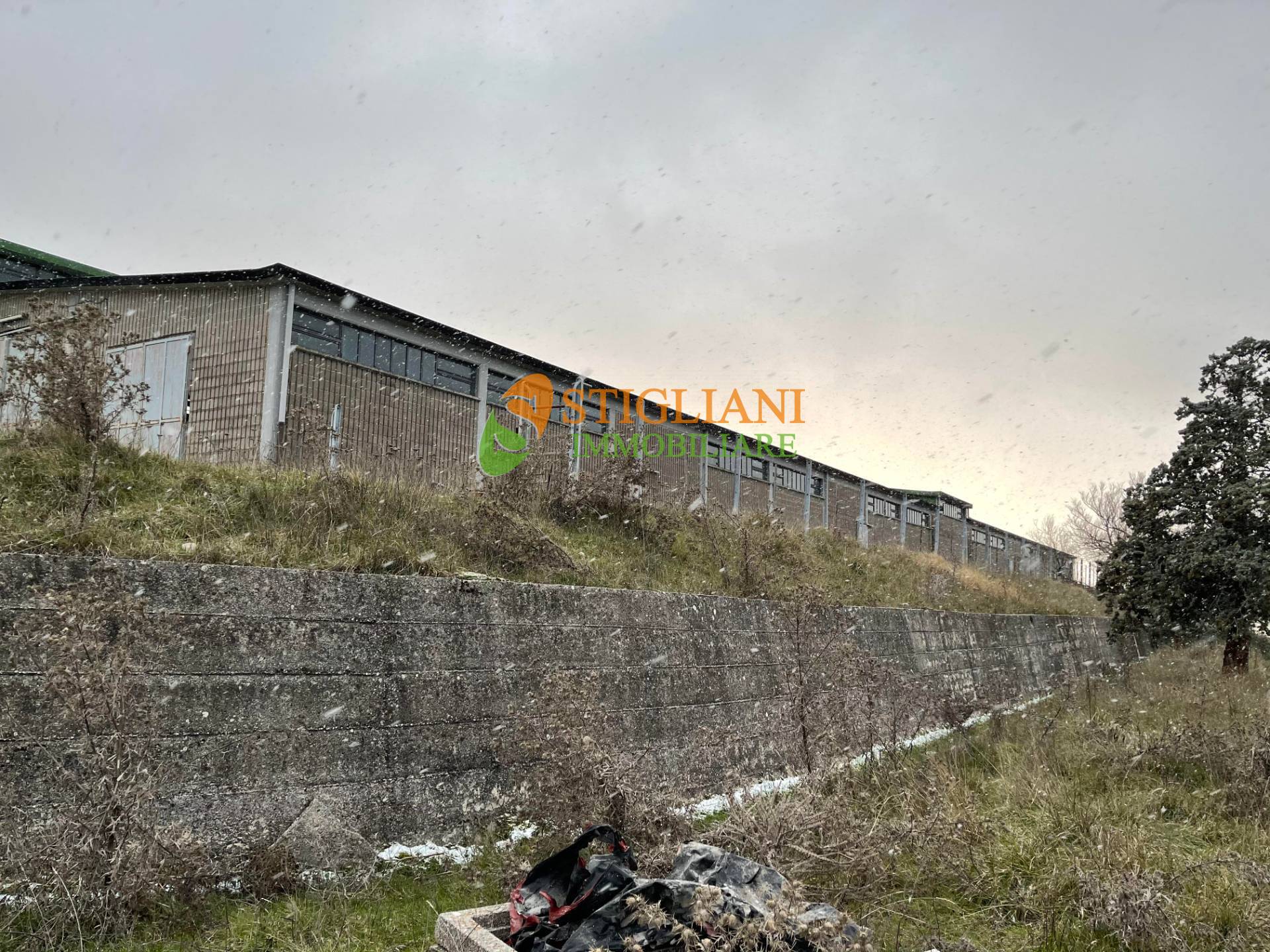 Locale commerciale in vendita a Petrella Tifernina, S.P. 13