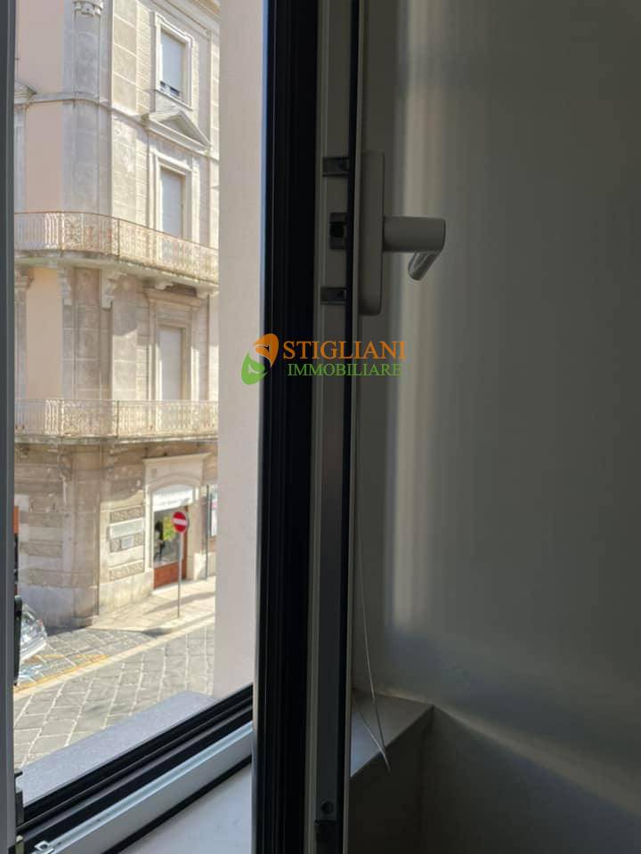 Ufficio in vendita a Campobasso, Centro