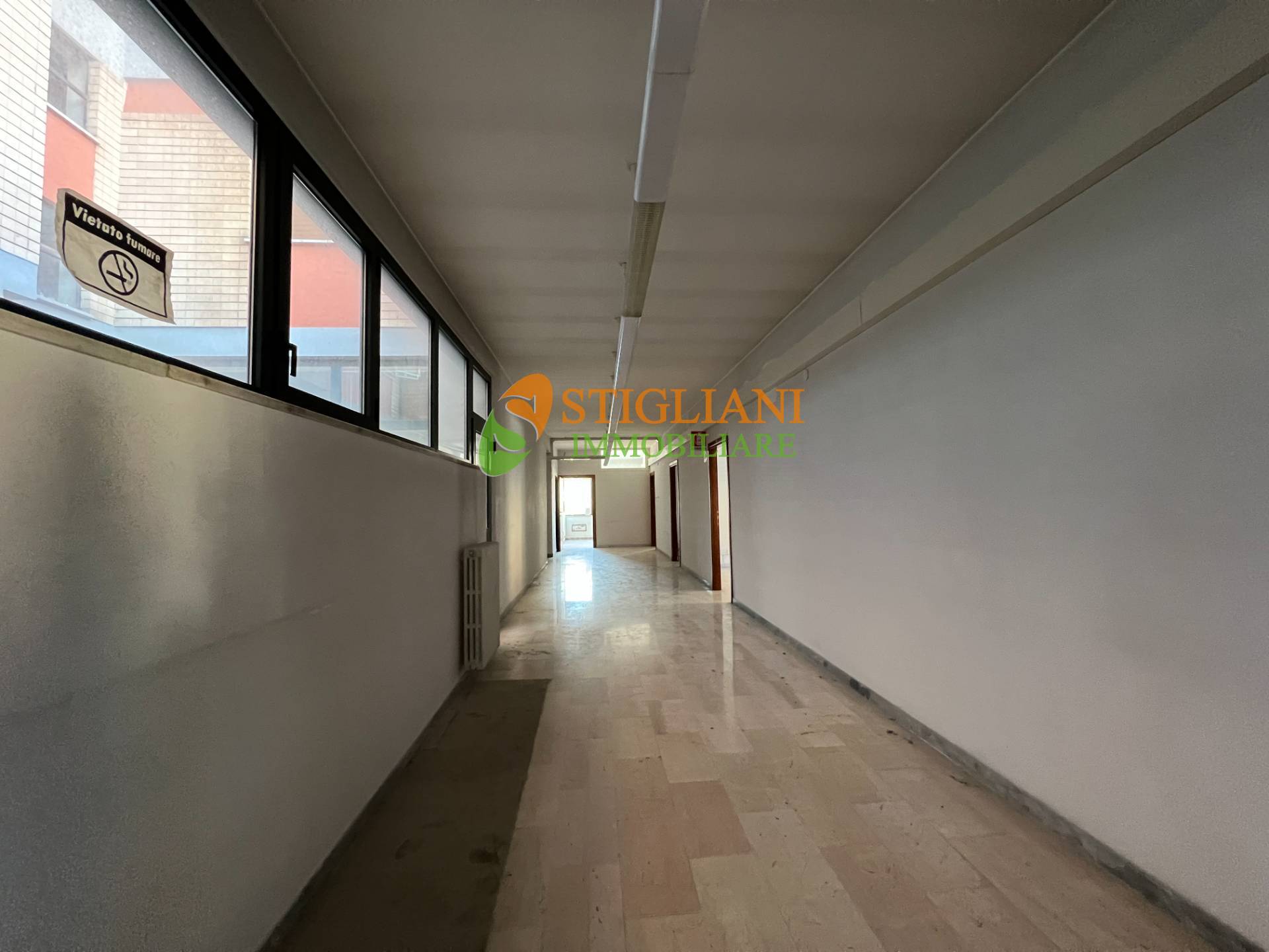 Ufficio in vendita a Campobasso, Semicentro