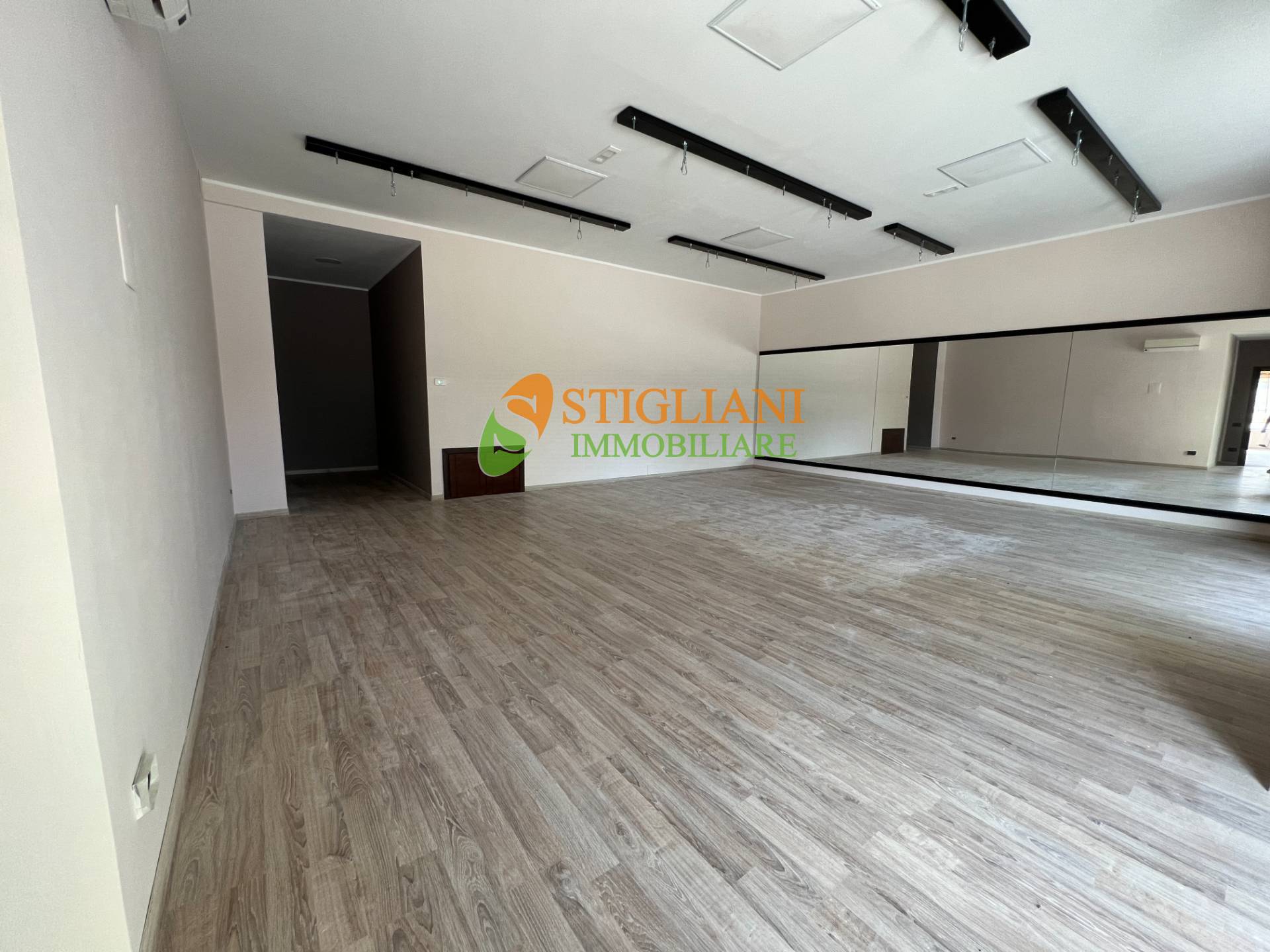 Locale commerciale in vendita a Campobasso, Periferia