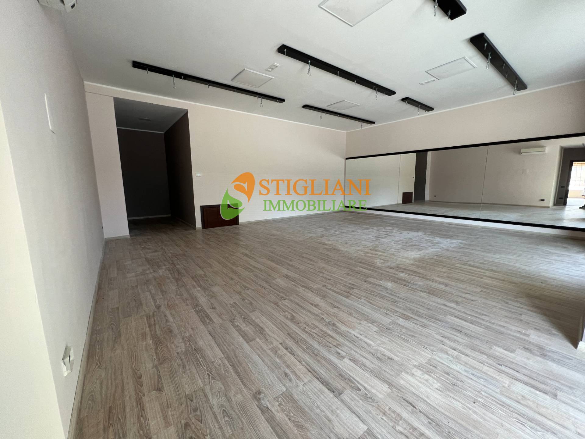 Locale commerciale in vendita a Campobasso, Periferia