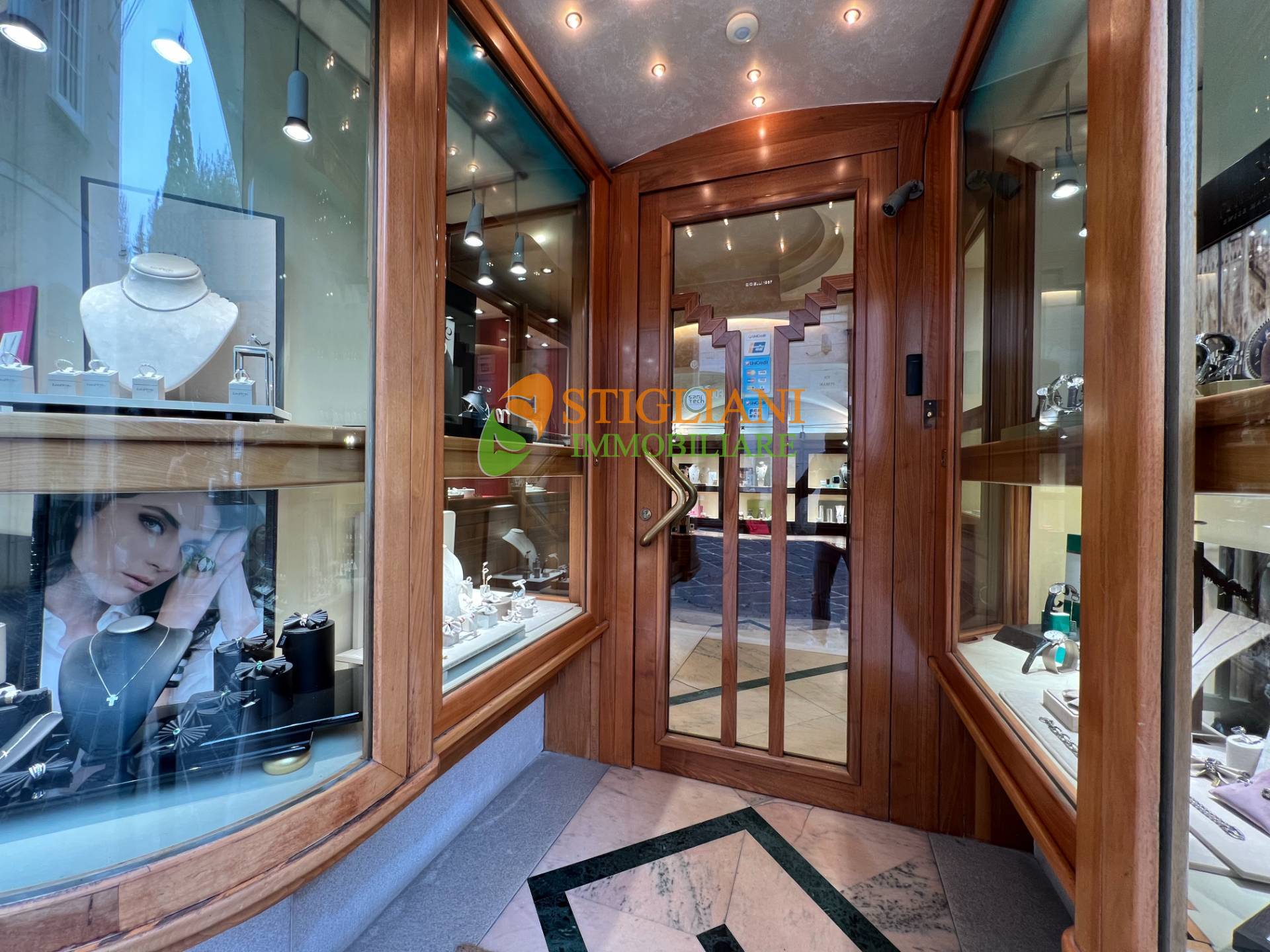 Attivita commerciale in vendita a Campobasso, Centro storico