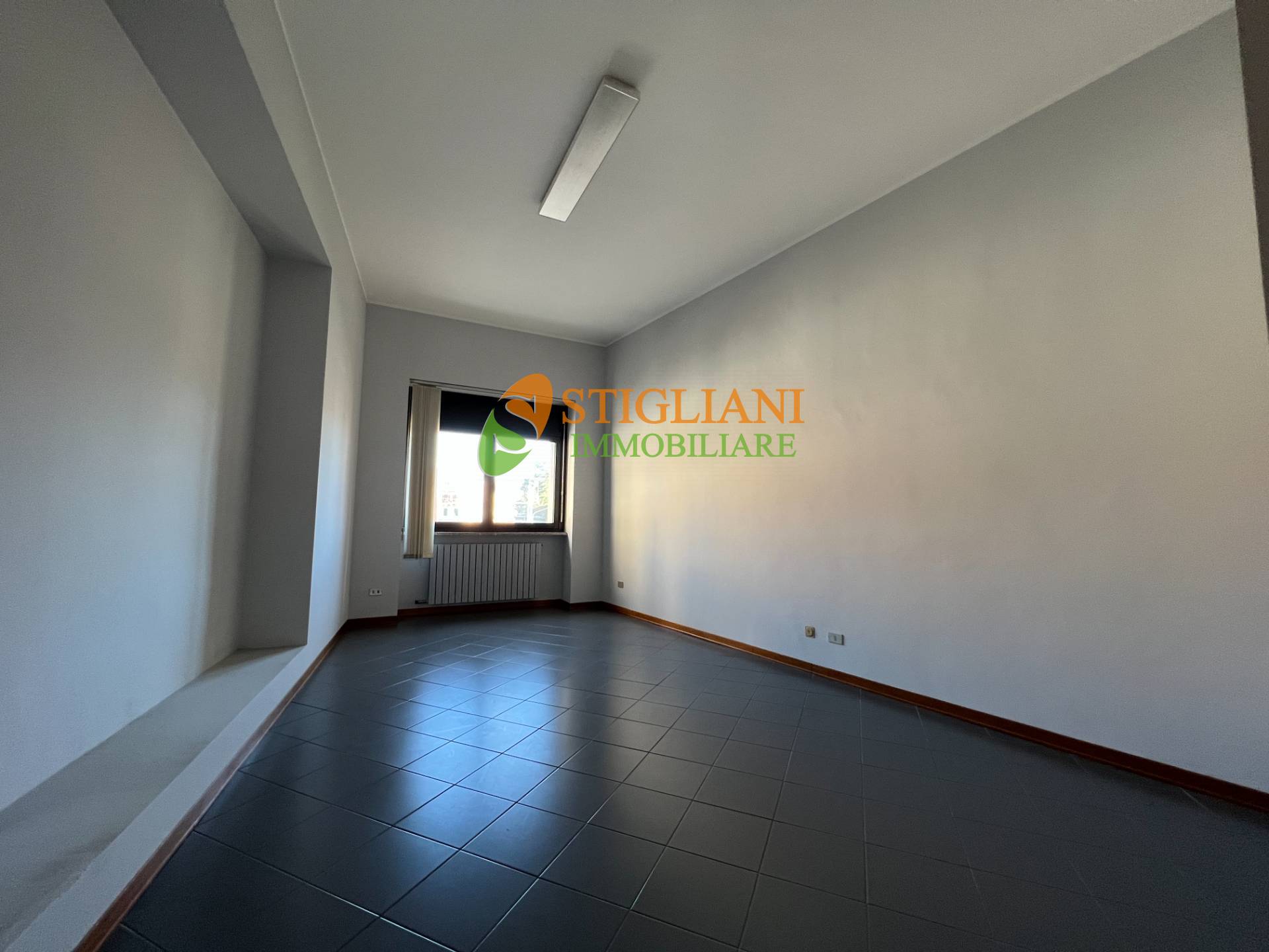 Ufficio in vendita a Campobasso, Centro
