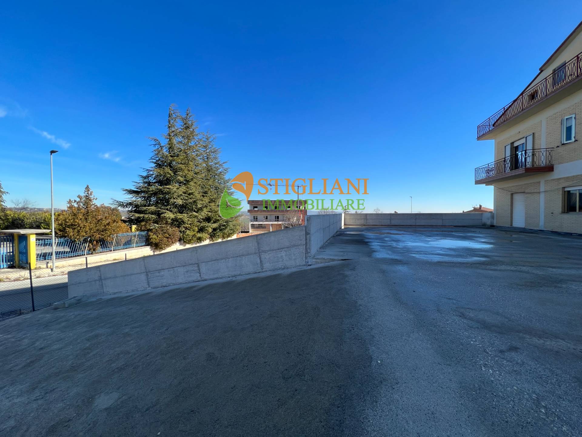 Ufficio in affitto a Campobasso, Colle delle Alpi