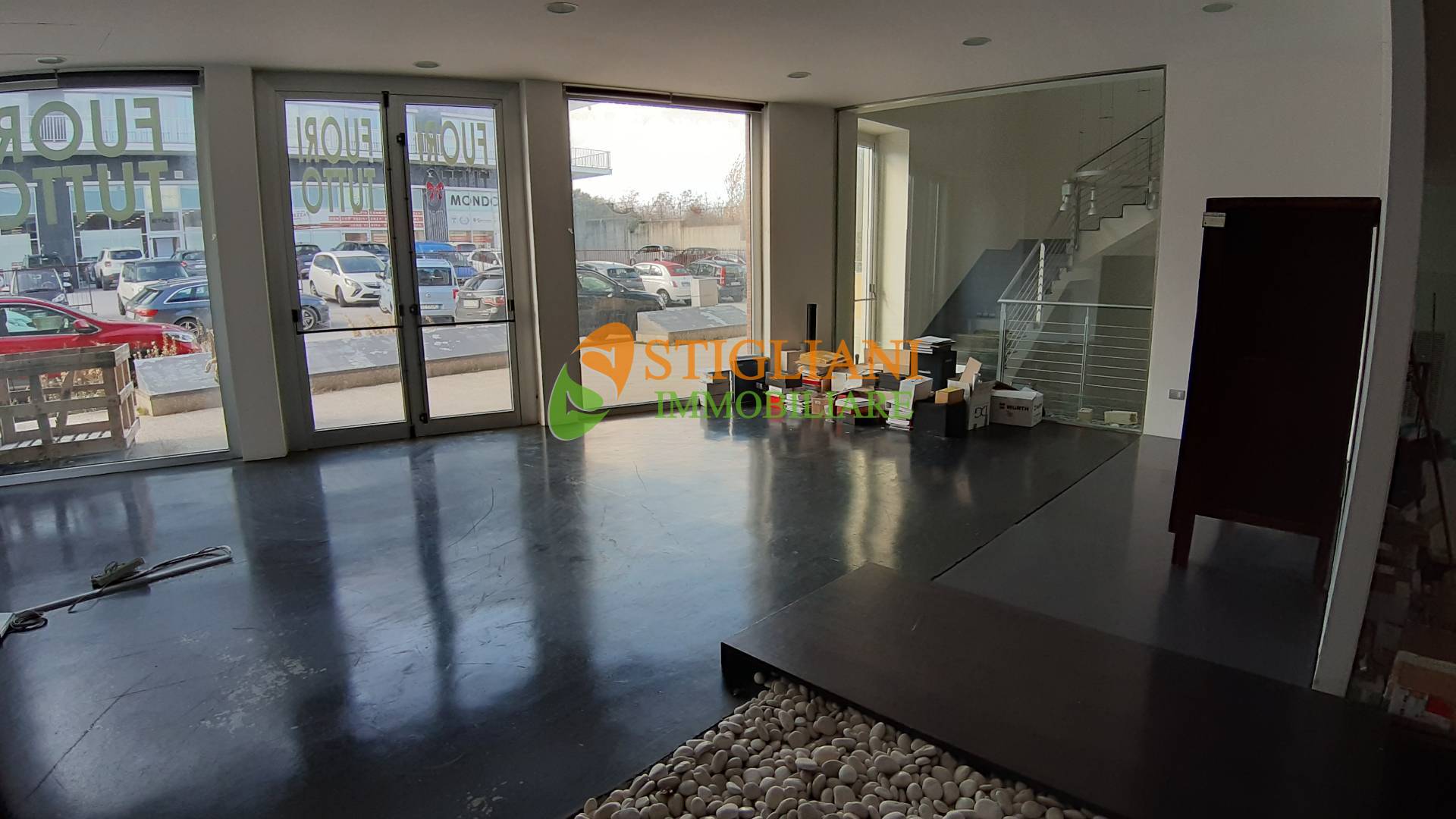 Locale commerciale in vendita a Campobasso, Periferia