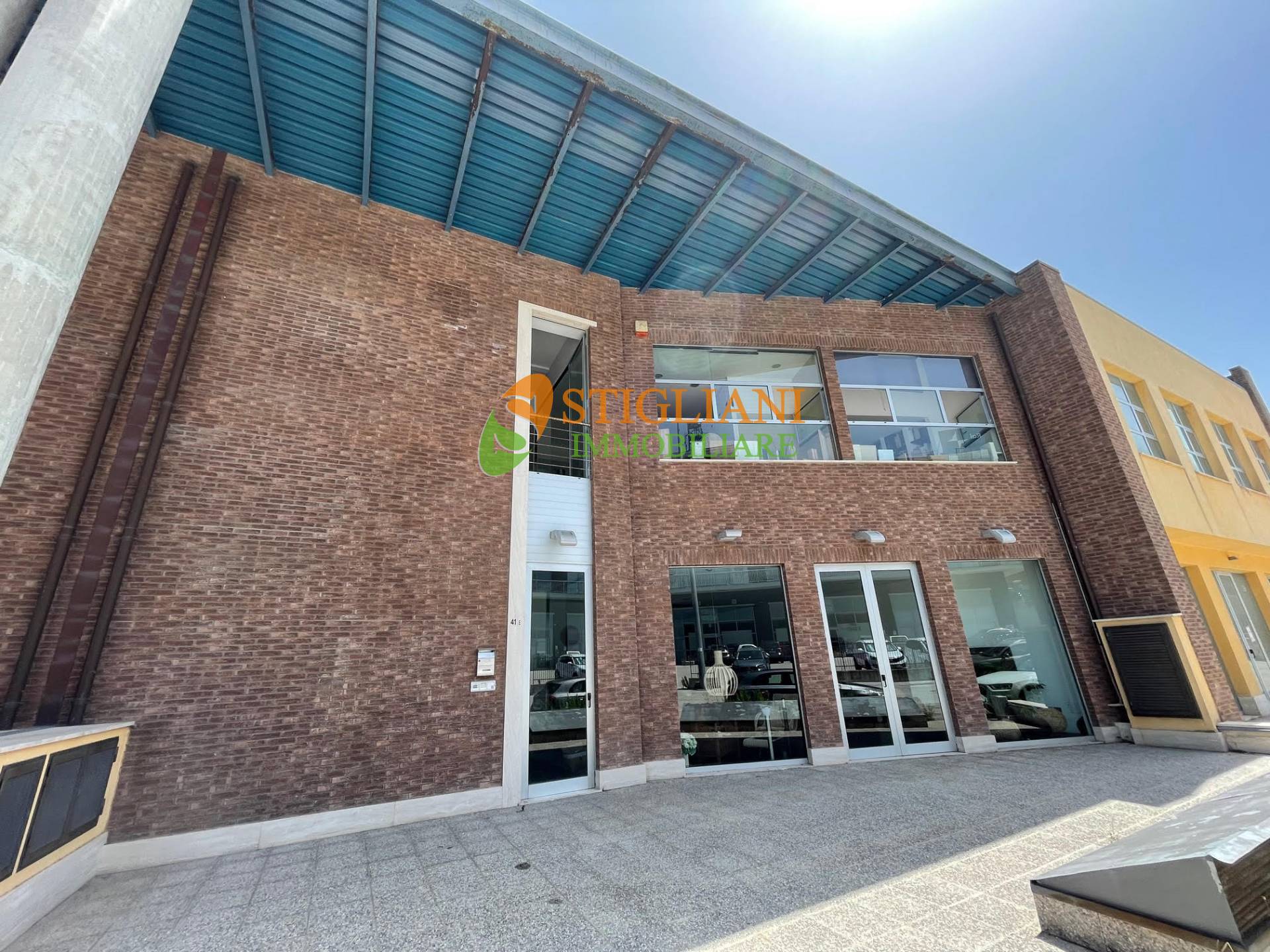 Locale commerciale in vendita a Campobasso, Periferia