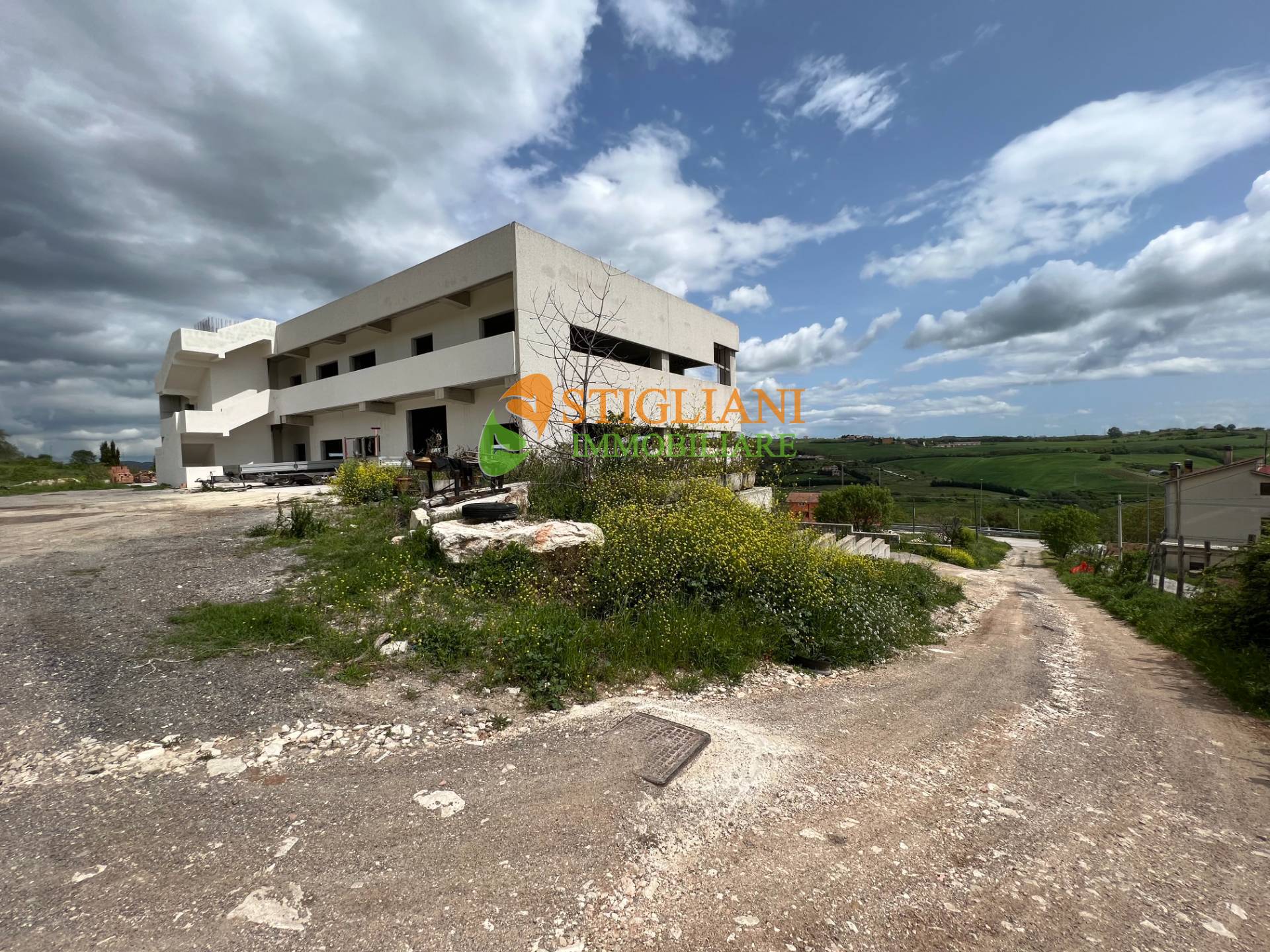 Locale commerciale in vendita a Campobasso, Contrada San Giovanni in Golfo