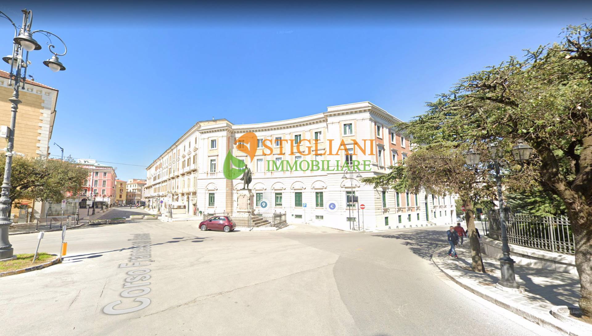 Locale commerciale in vendita a Campobasso, Centro