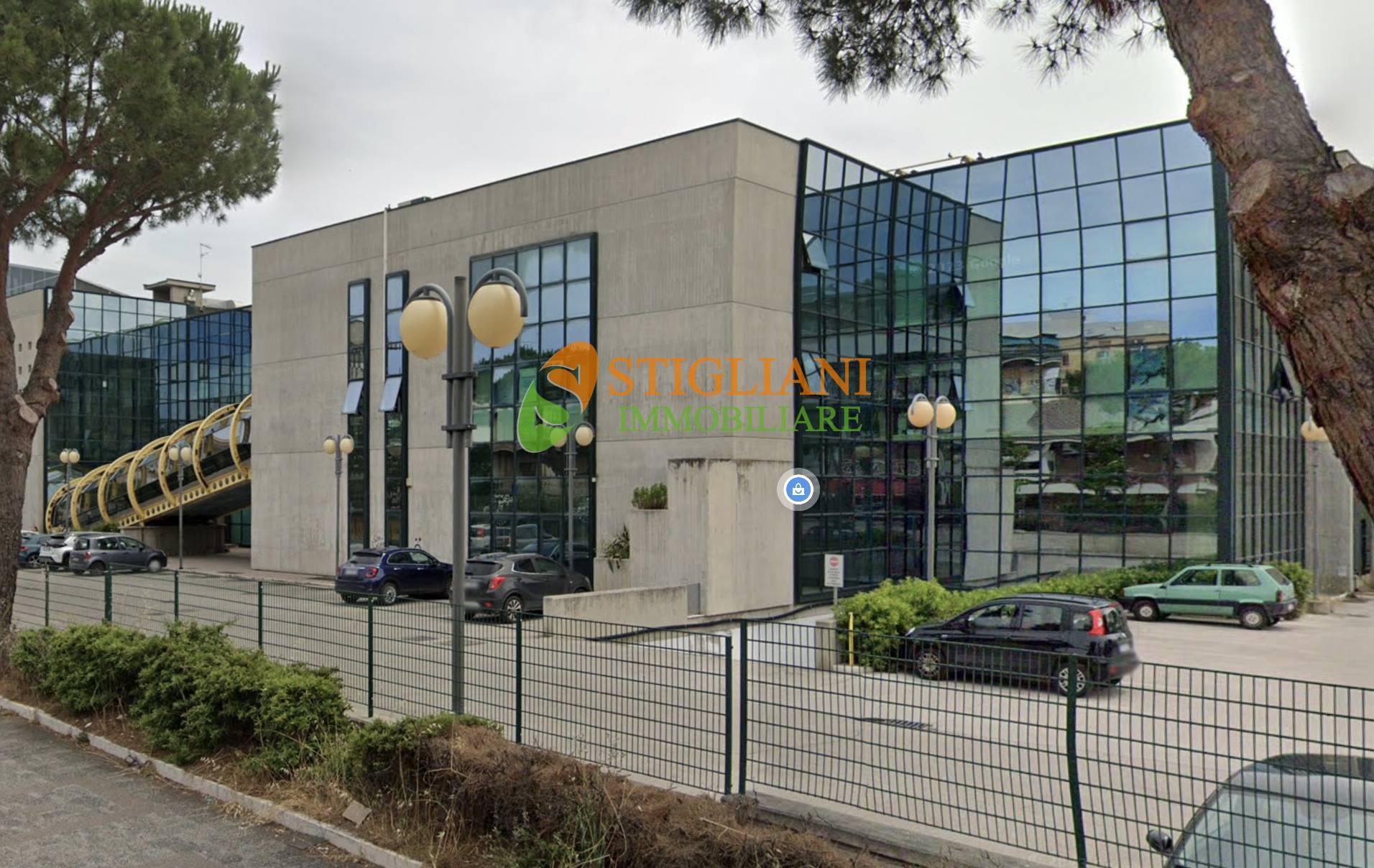 Locale commerciale in vendita a Termoli, Via Martiri della Resistenza