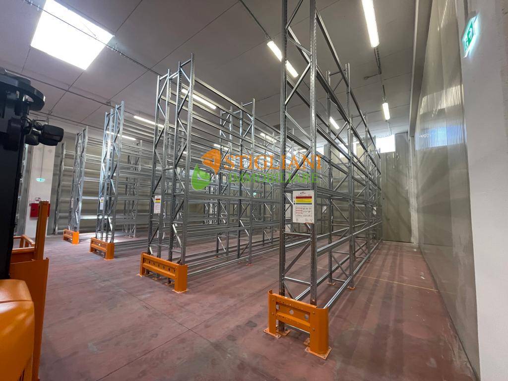 Locale in affitto a Ripalimosani, Viale Unit D'Italia