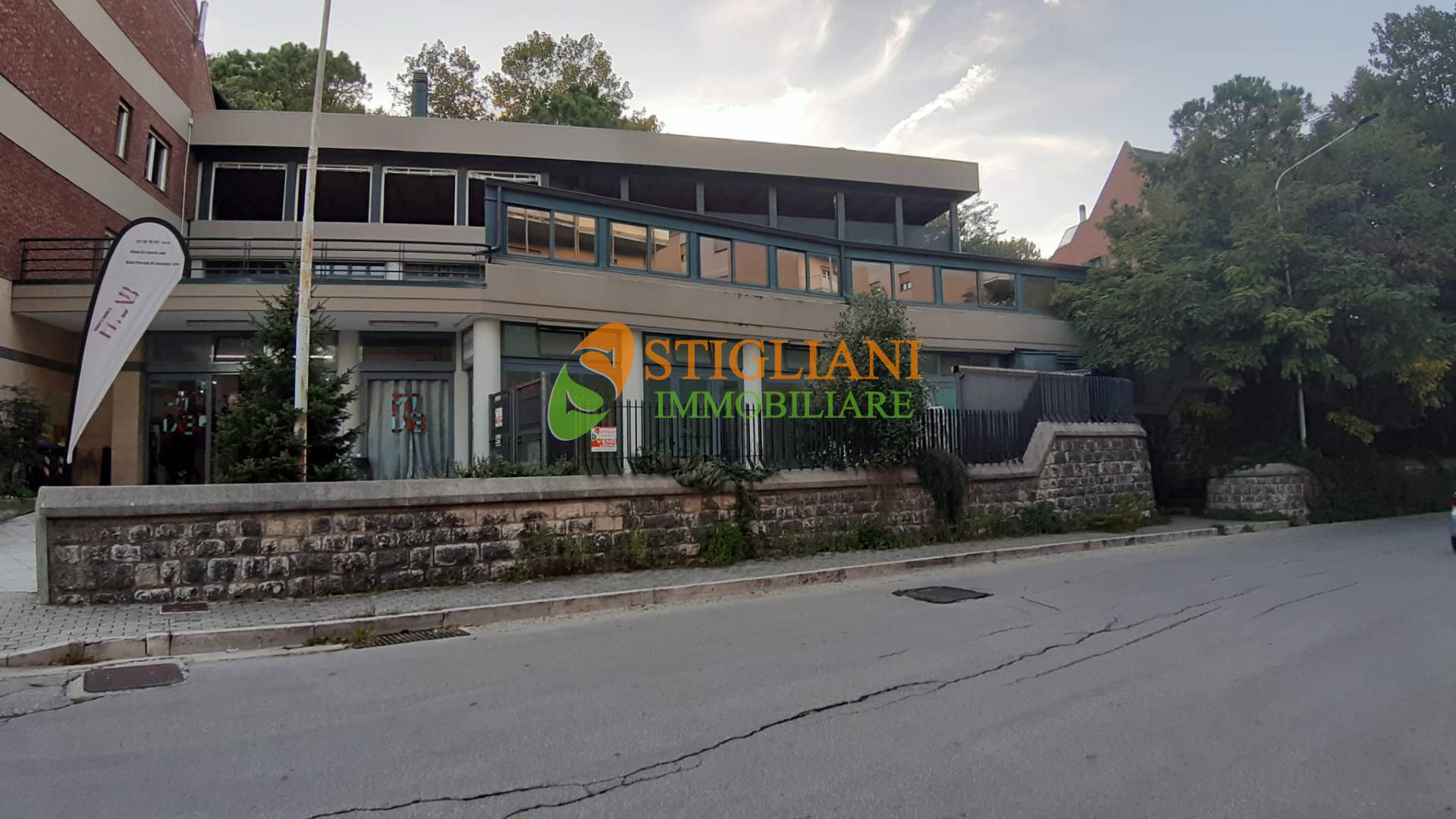 Locale commerciale in vendita a Campobasso, Semicentro