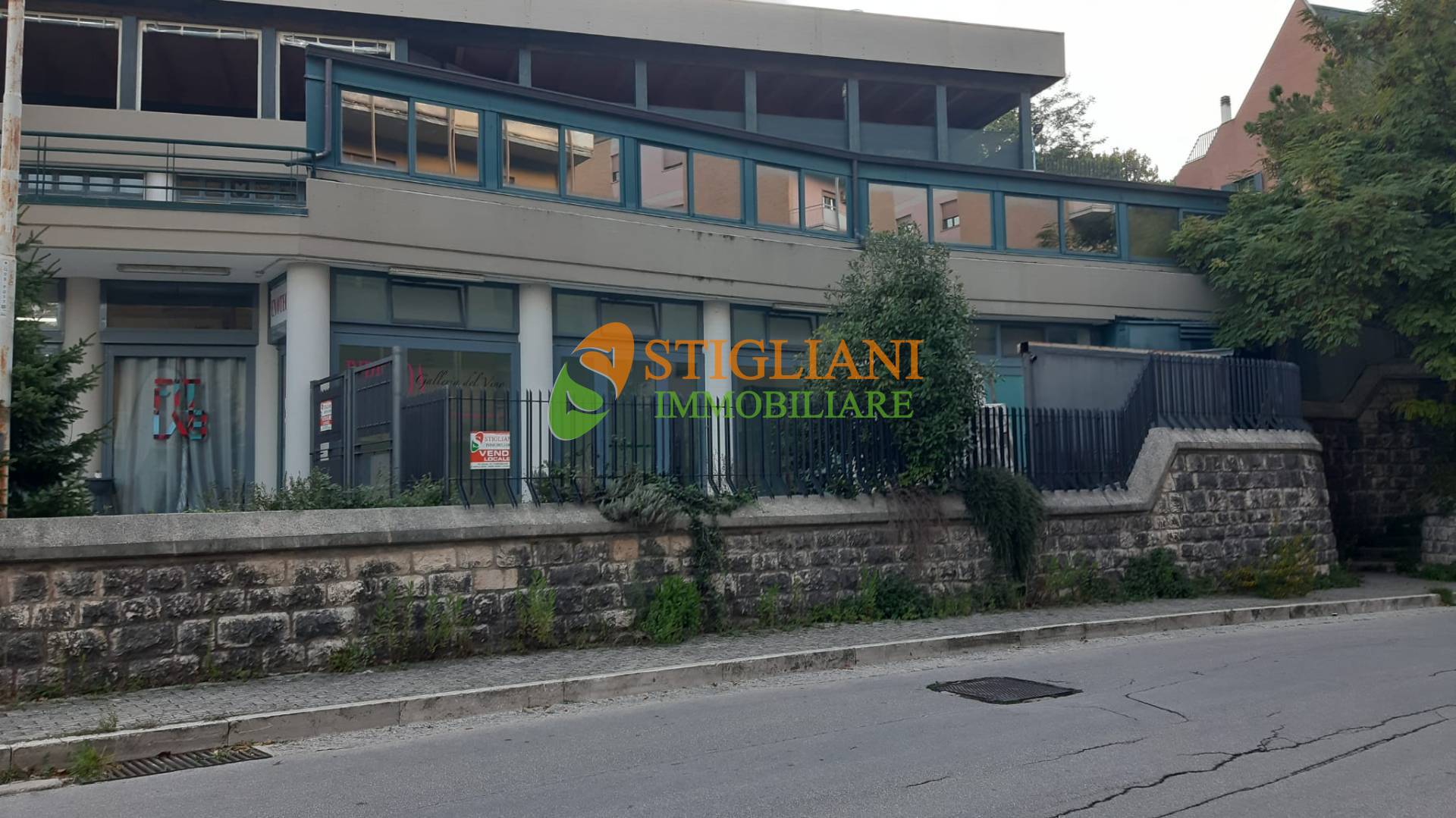 Locale commerciale in vendita a Campobasso, Semicentro