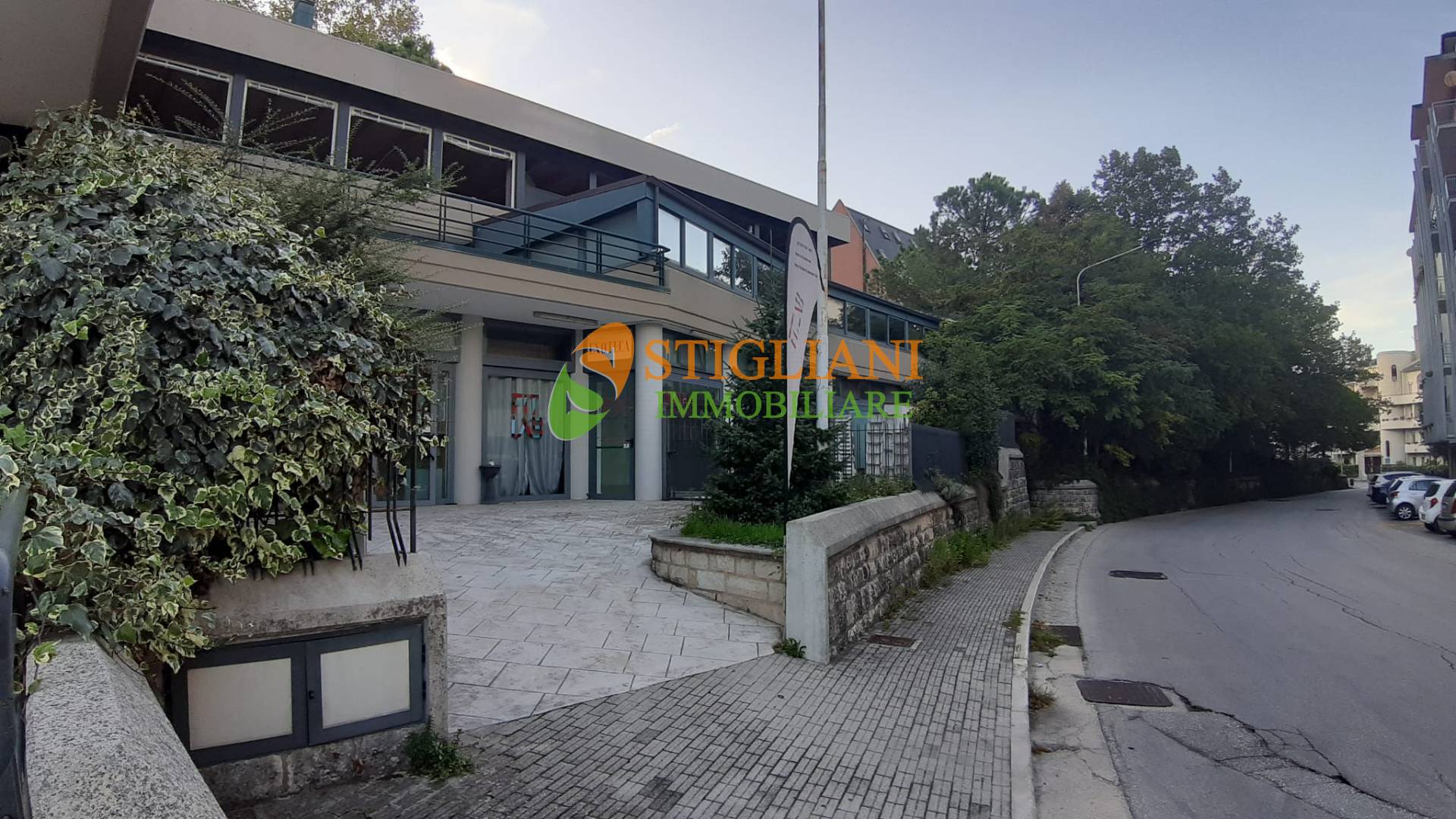 Locale commerciale in vendita a Campobasso, Semicentro