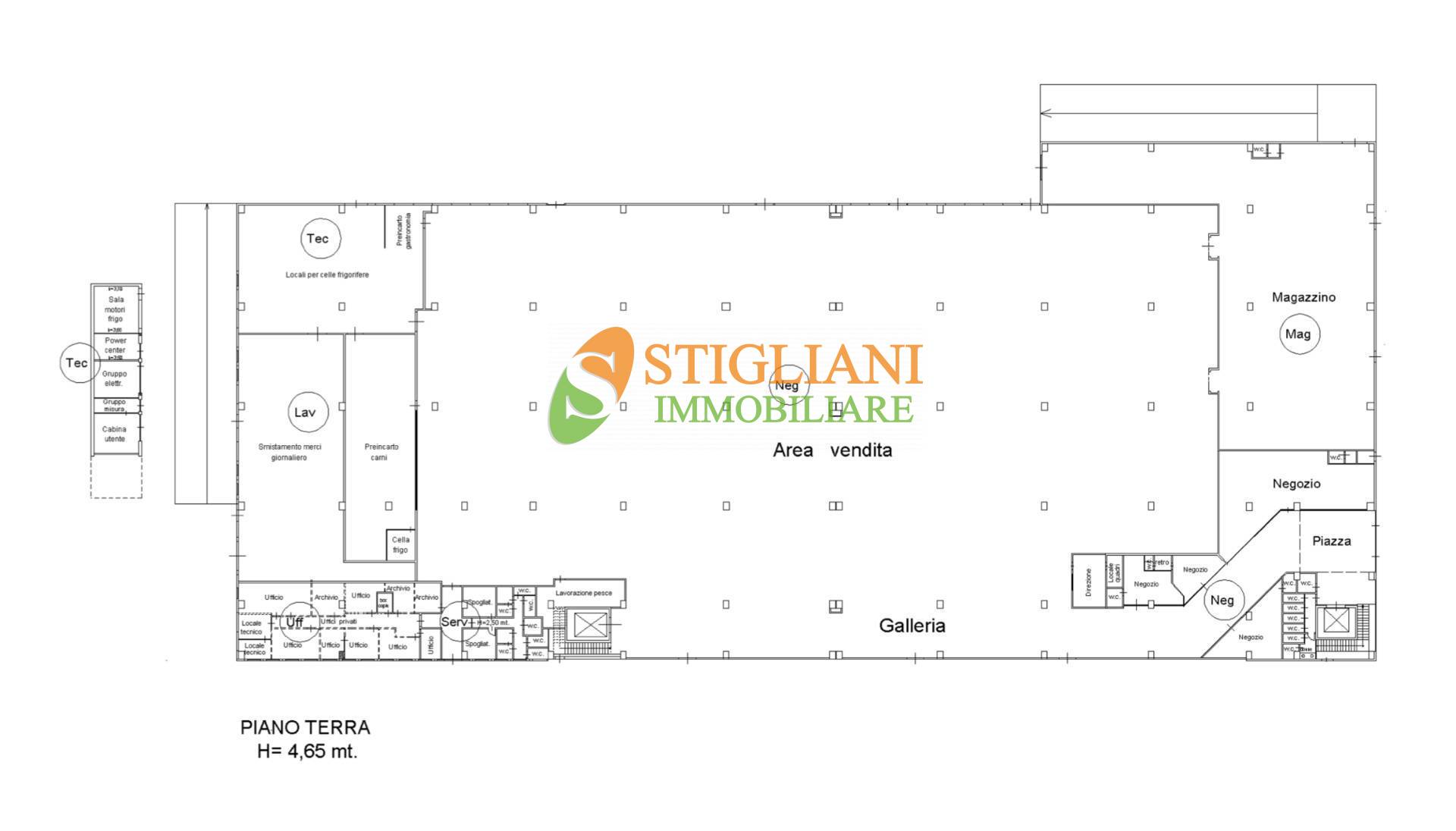 Locale commerciale in vendita a Teramo, Piano D'Accio