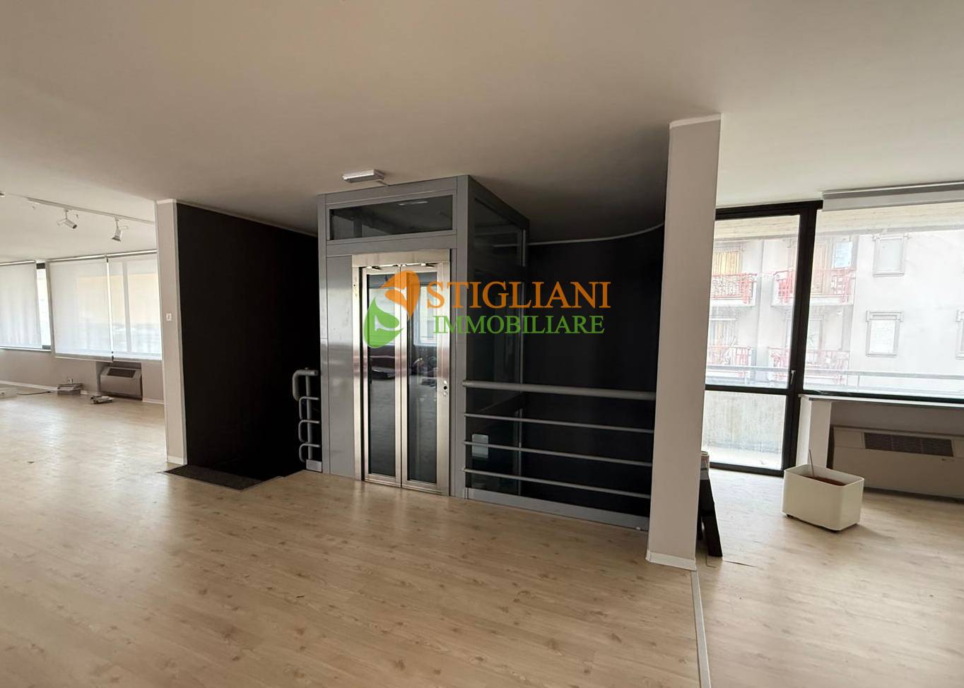 Locale commerciale in affitto a Campobasso, Centro