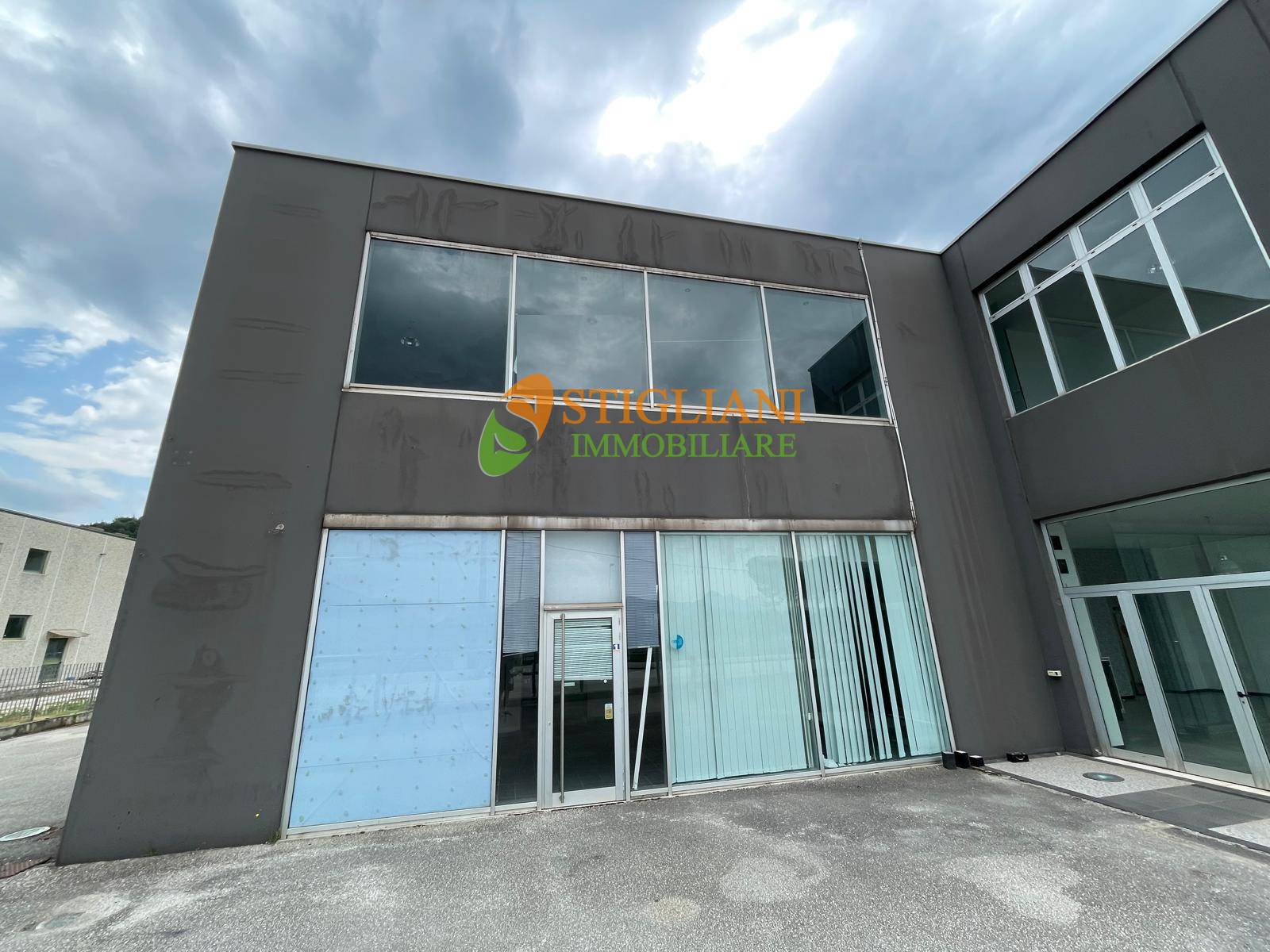 Locale commerciale in affitto a Monteroduni, Localit Spinete