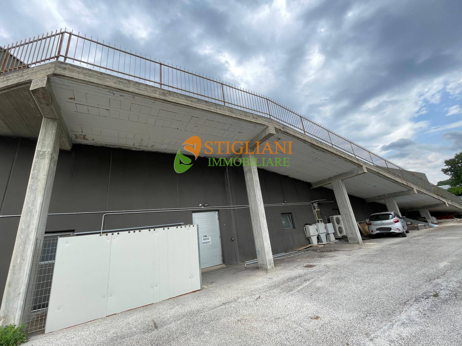 Locale commerciale in affitto a Monteroduni, Localit Spinete