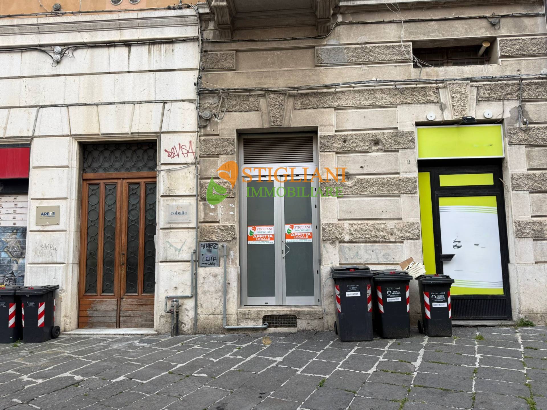 Locale commerciale in affitto a Campobasso, Centro