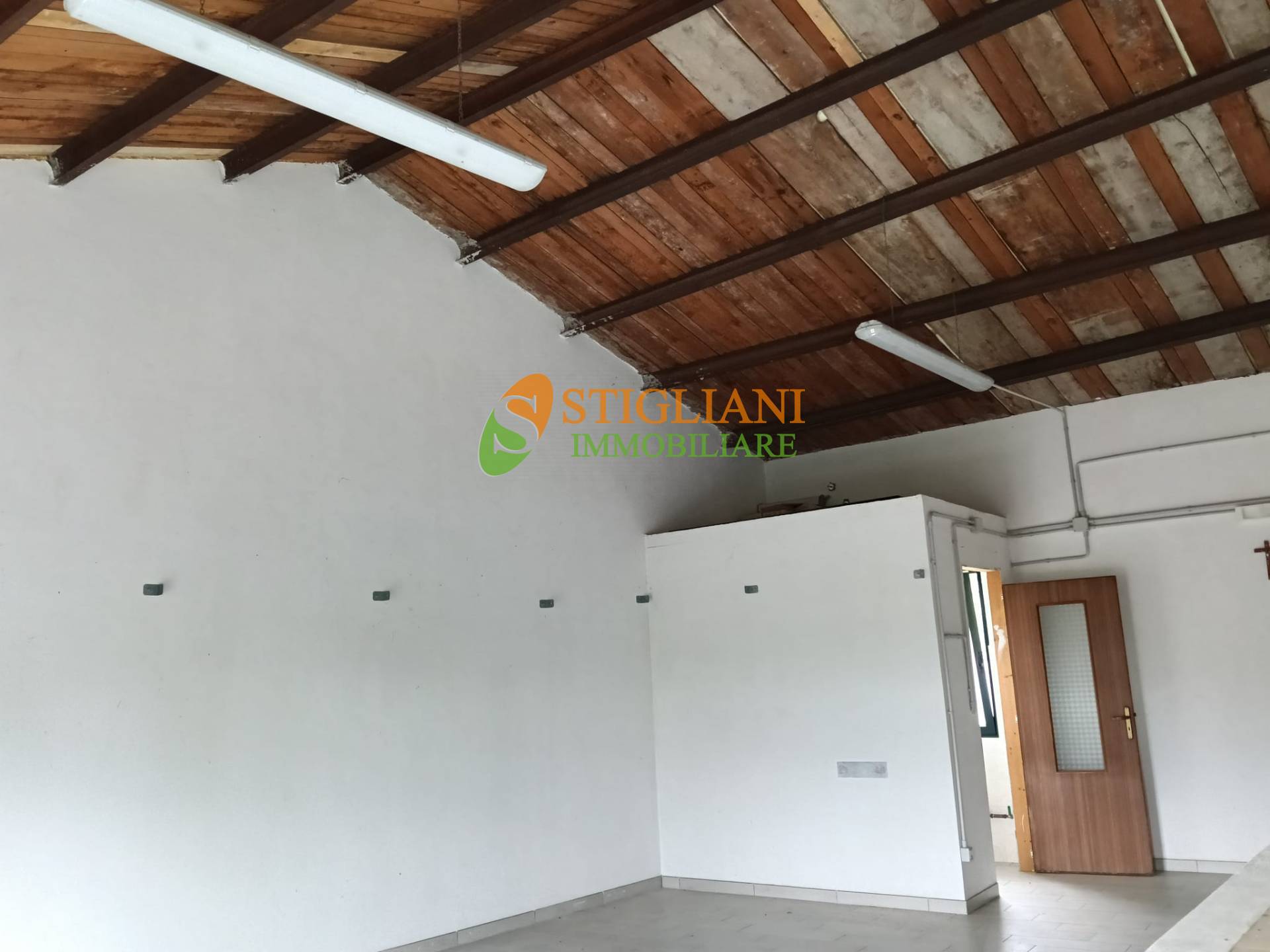 Locale in vendita a Gildone