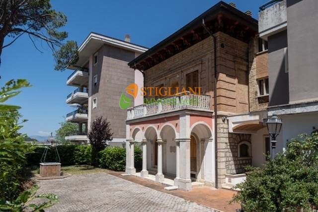Villa in vendita a Campobasso, Semicentro