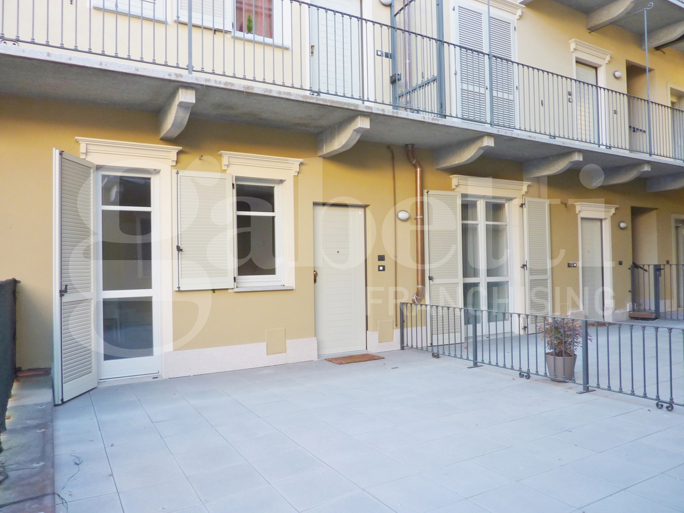 Monolocale arredato in affitto a Savigliano