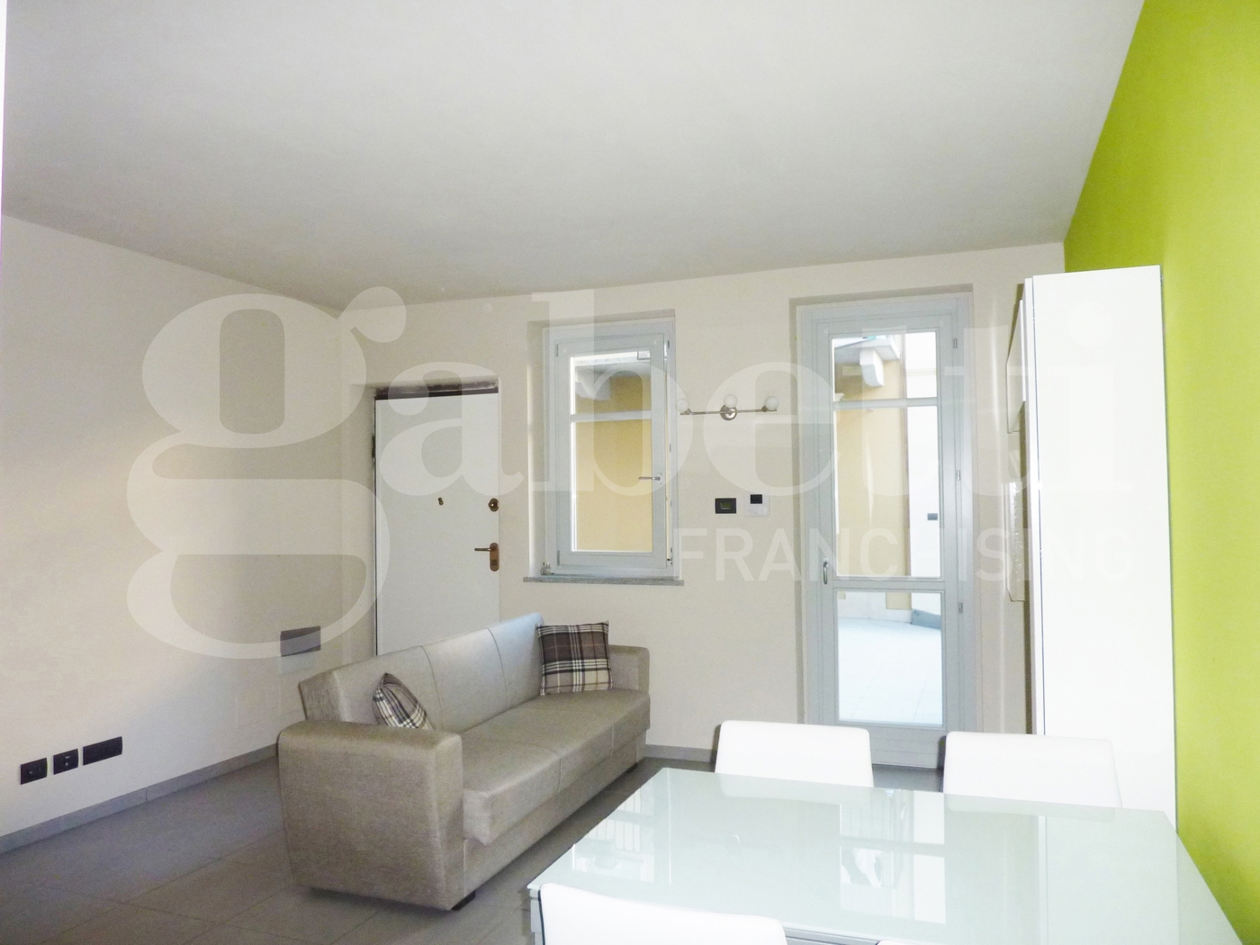 Monolocale arredato in affitto a Savigliano