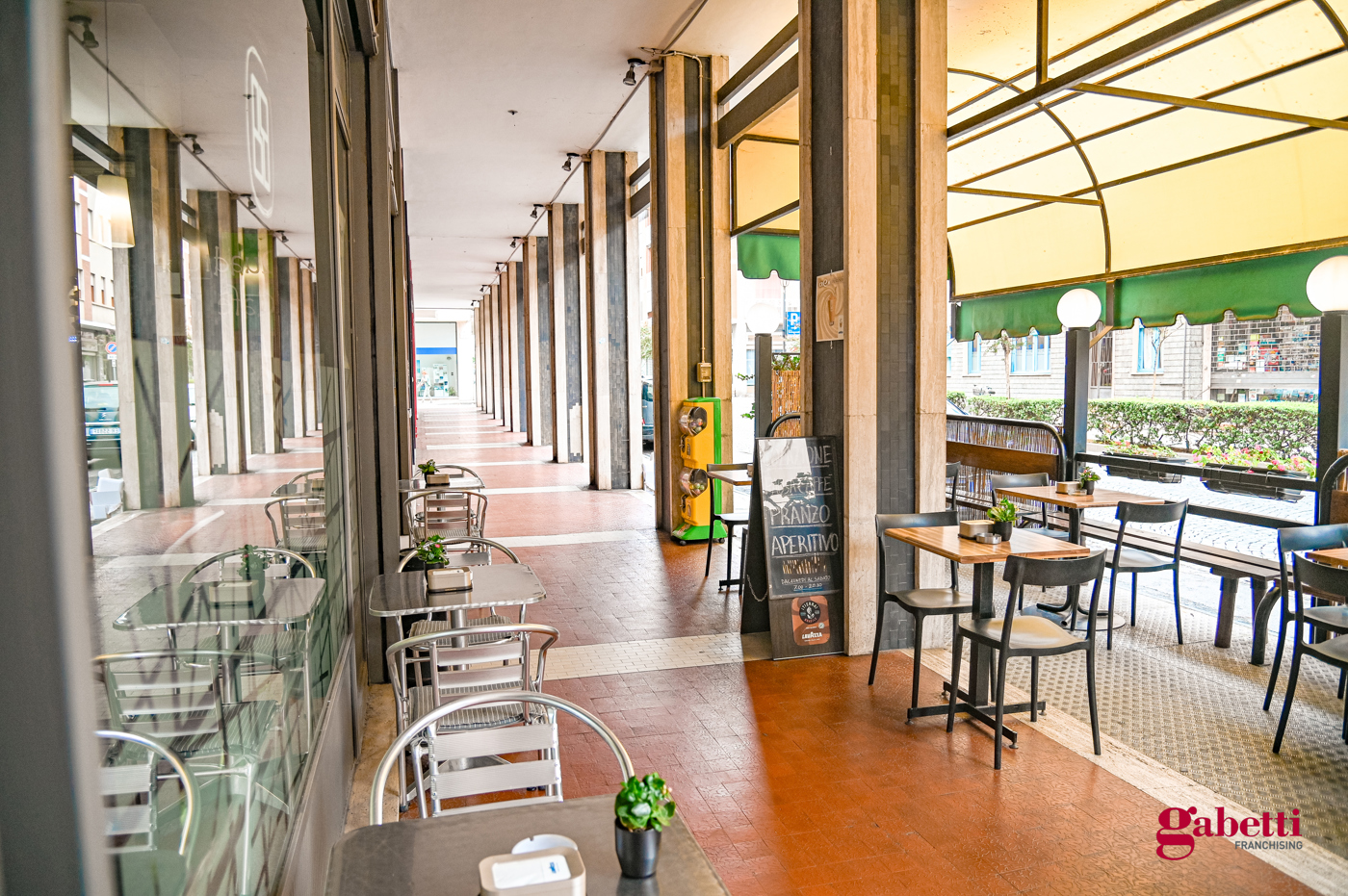 Attivit� commerciale Bar e tabacchi in vendita a Savigliano