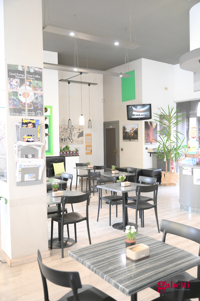 Attivit� commerciale Bar e tabacchi in vendita a Savigliano