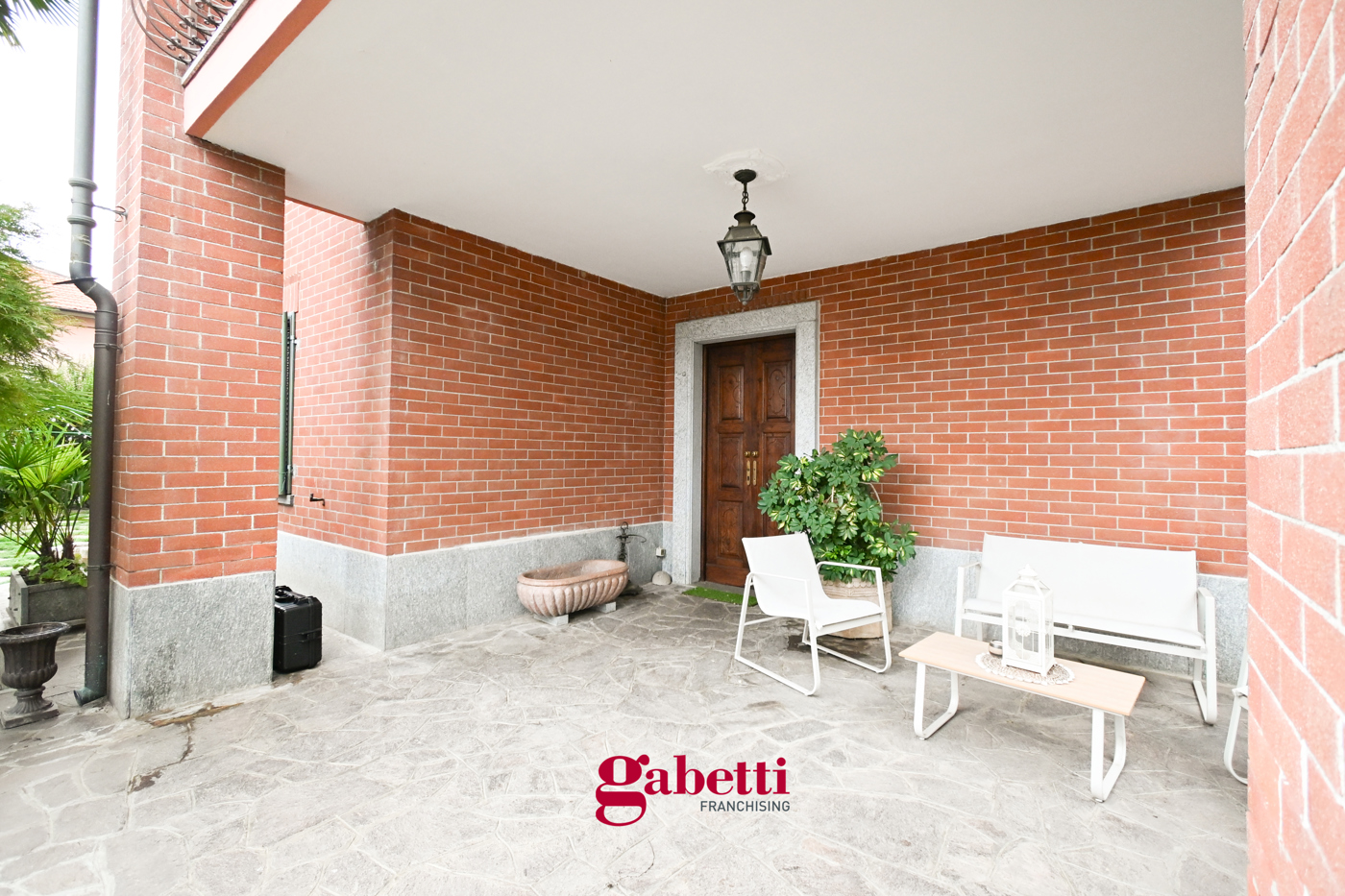 Villa con giardino a Moretta