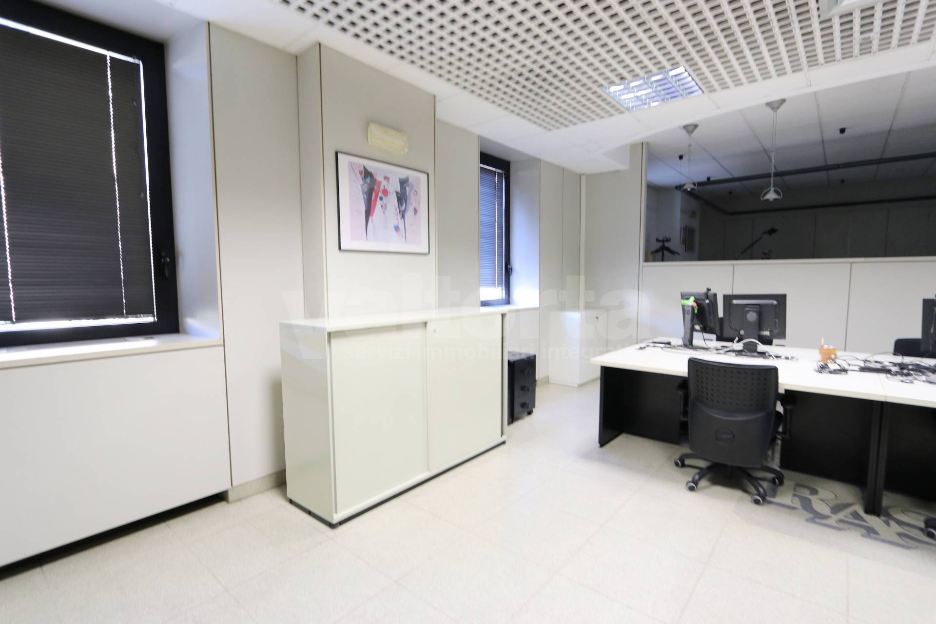 Ufficio Gestito in vendita a Monza, San Carlo