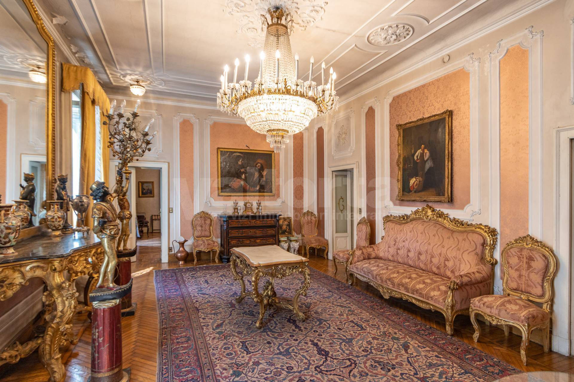 Villa in vendita a Carate Brianza