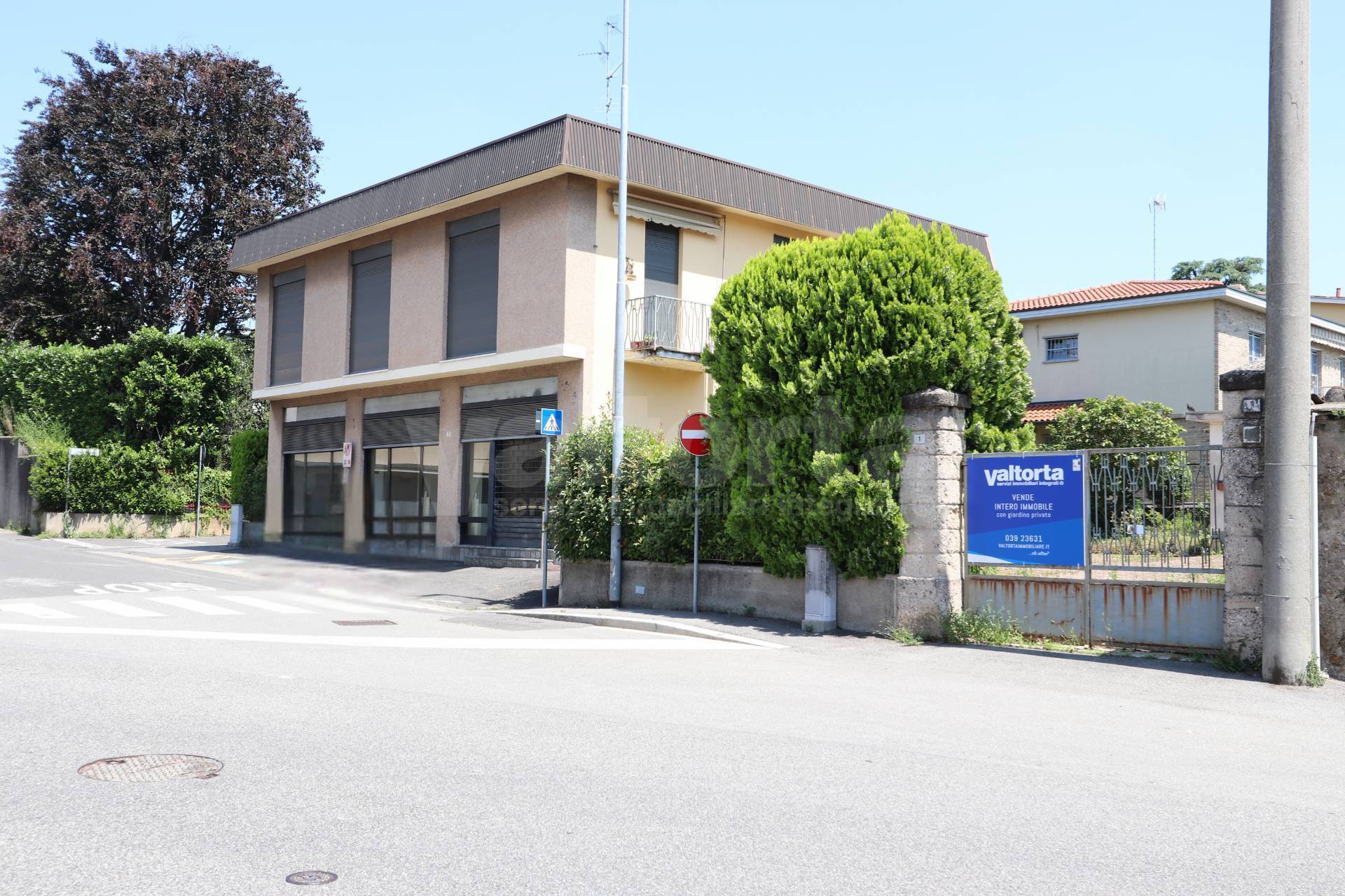 Villa in vendita a Carate Brianza, Unica