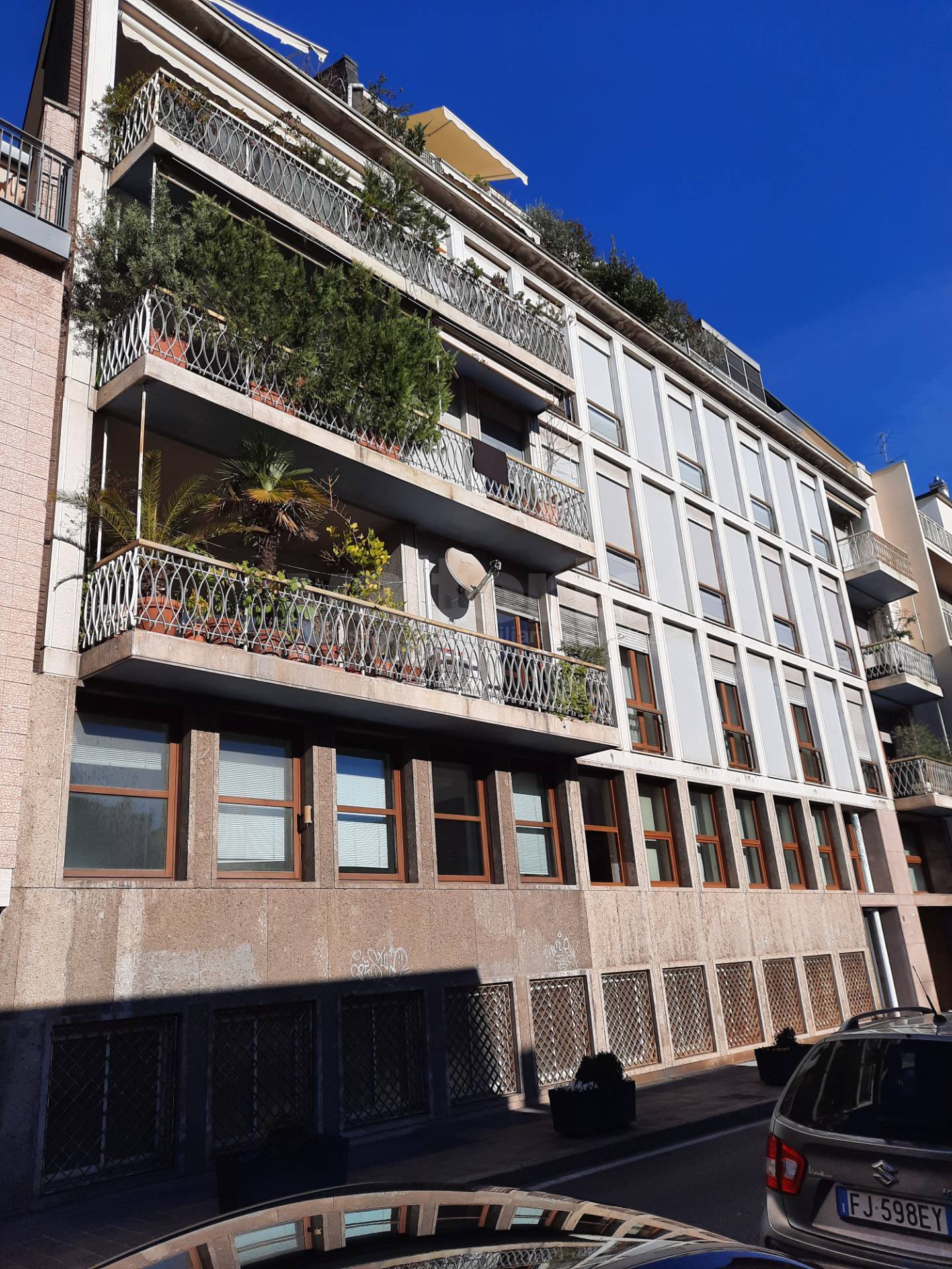 Ufficio in vendita a Monza, Centro storico