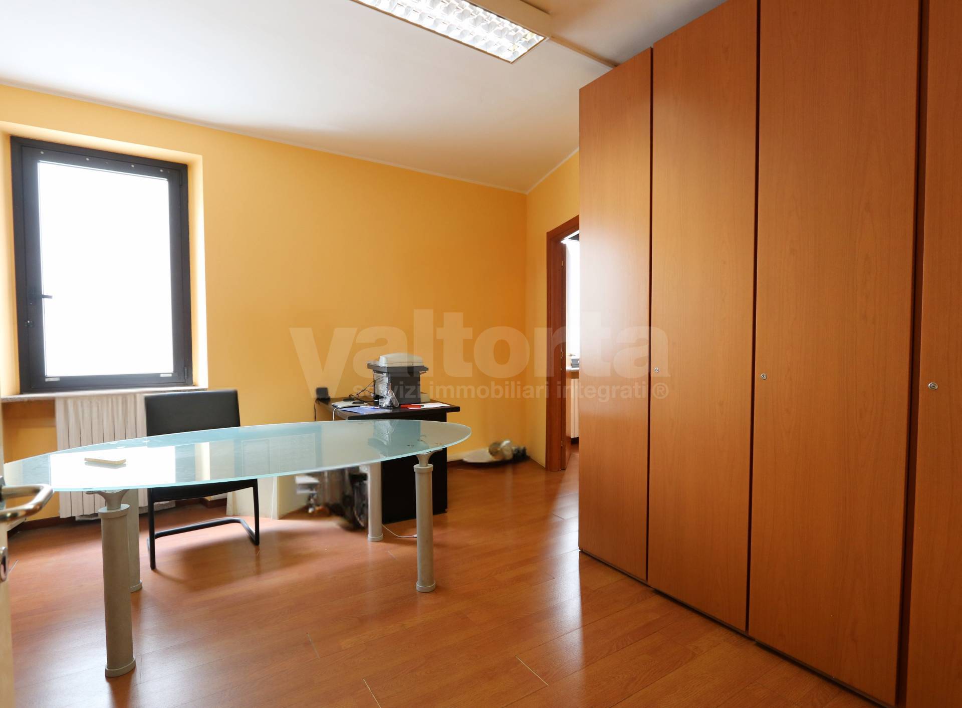 Ufficio Gestito in affitto a Monza, Centro storico