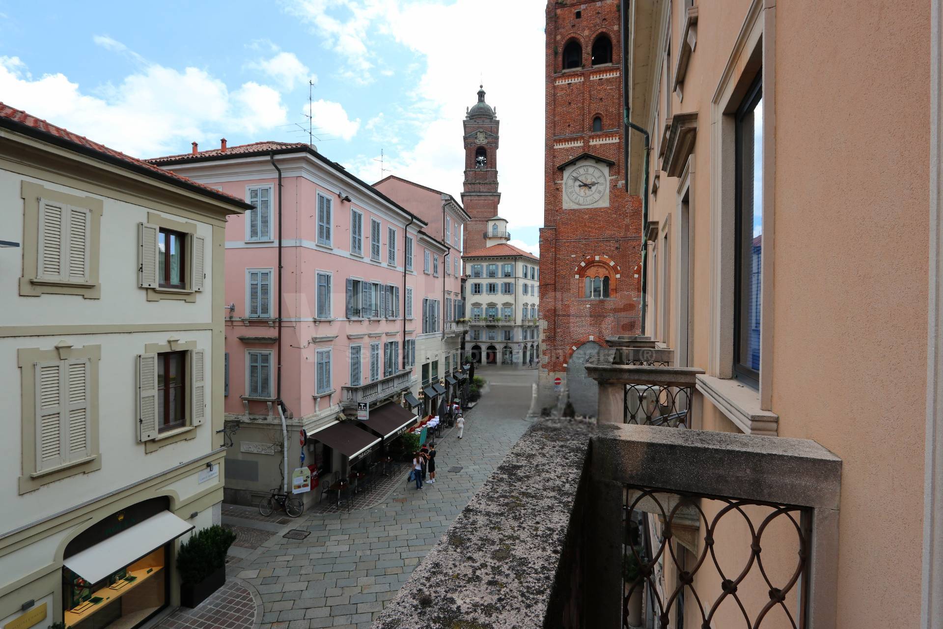 Ufficio Gestito in affitto a Monza, Centro storico