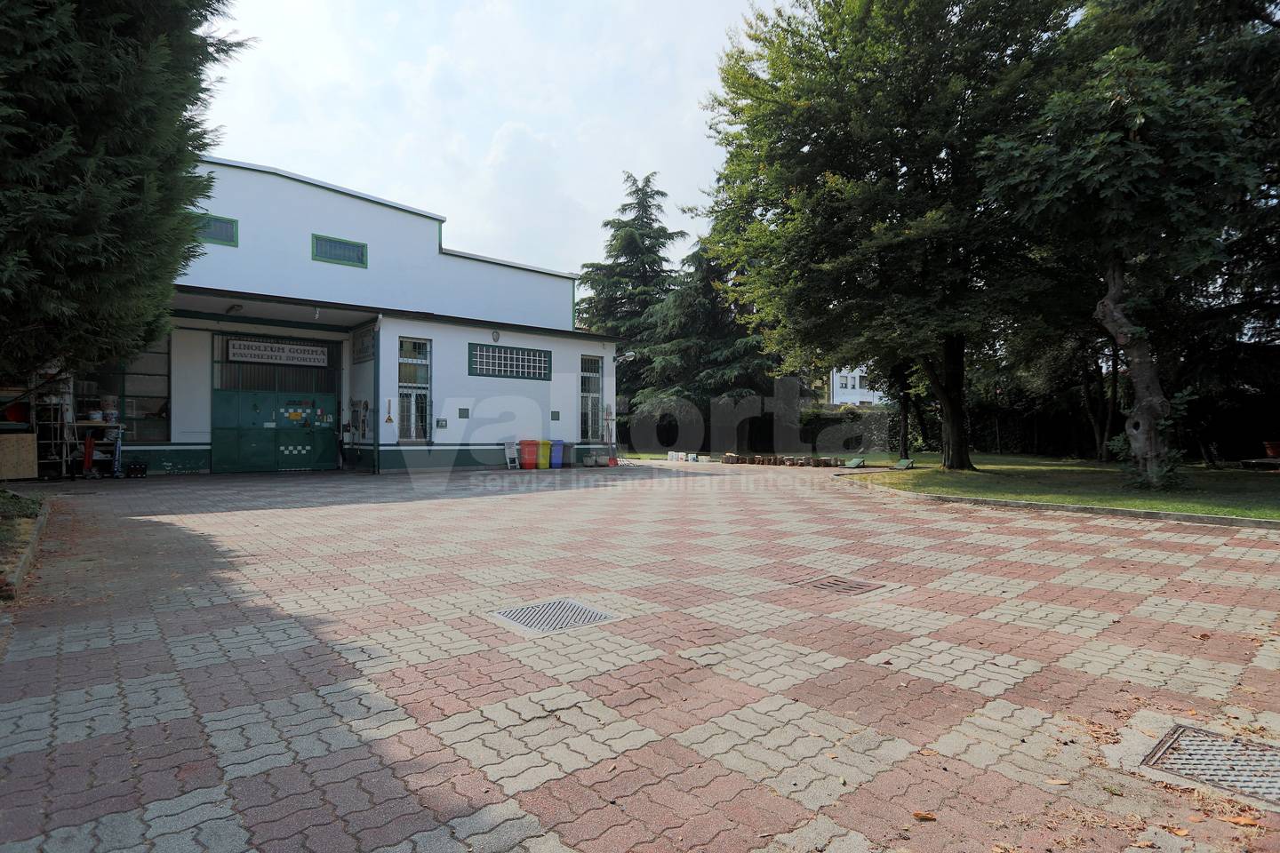 Capannone in vendita a Monza, Buonarroti