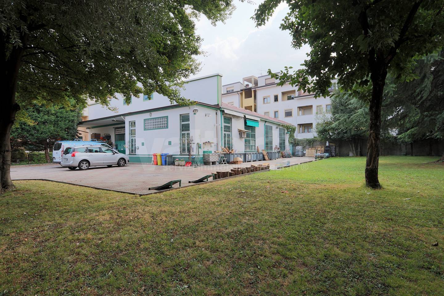 Capannone in vendita a Monza, Buonarroti