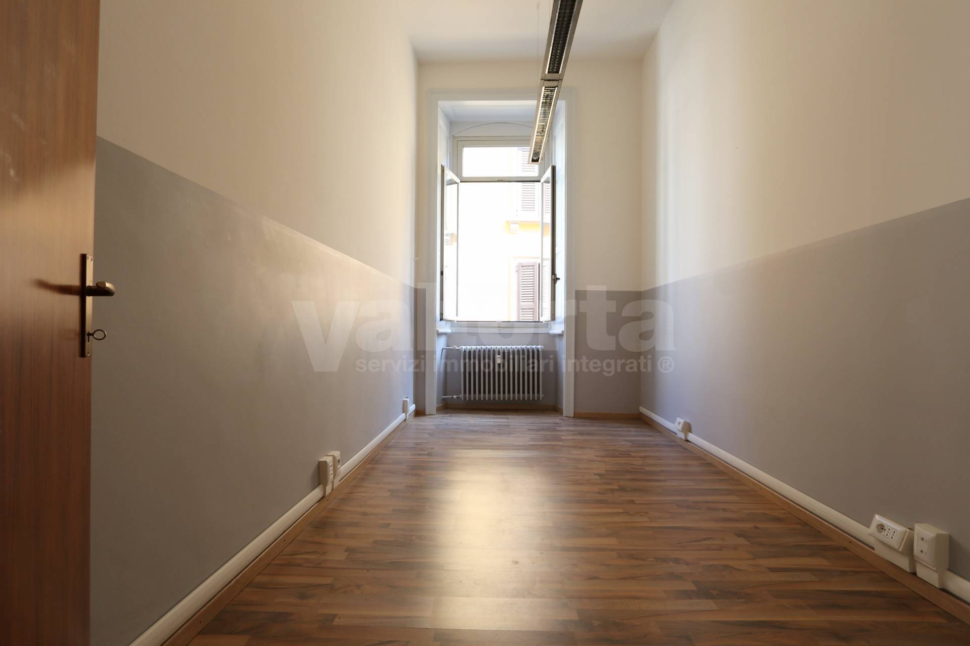 Ufficio in affitto a Monza, Centro storico