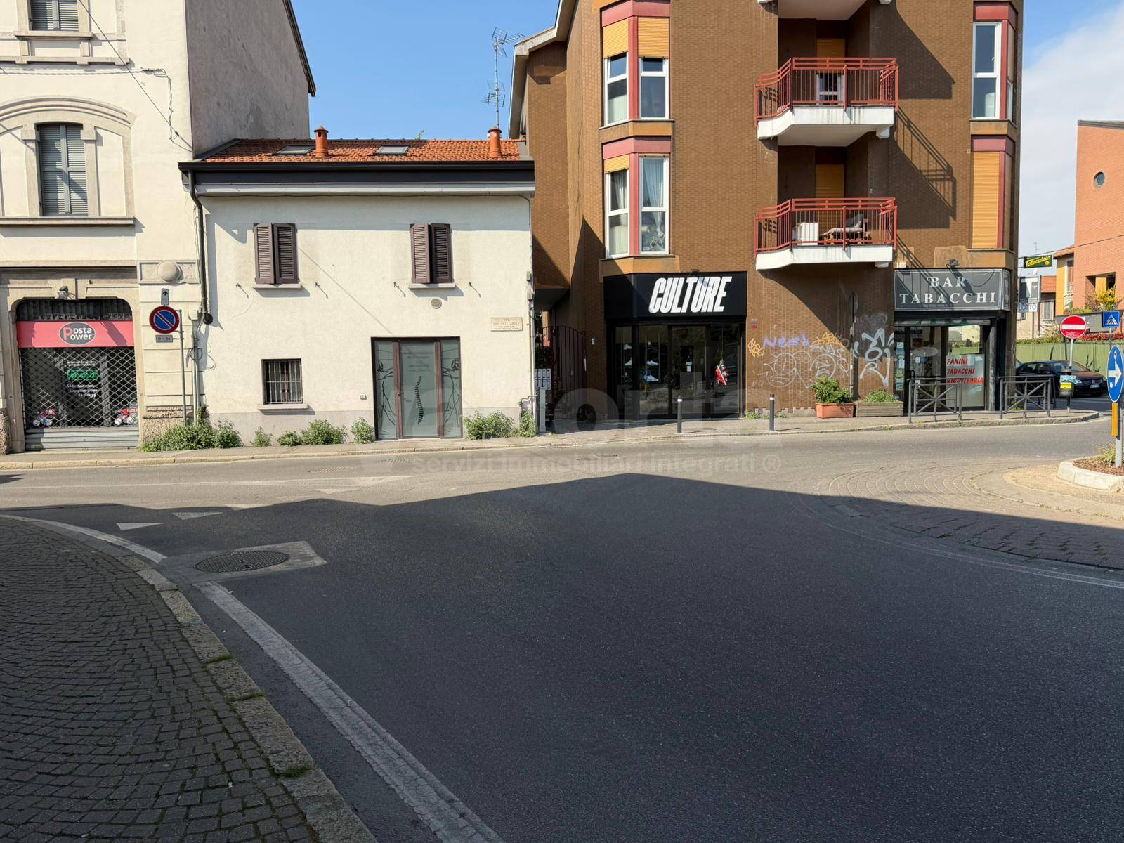 Negozio Gestito in affitto a Monza, San Biagio