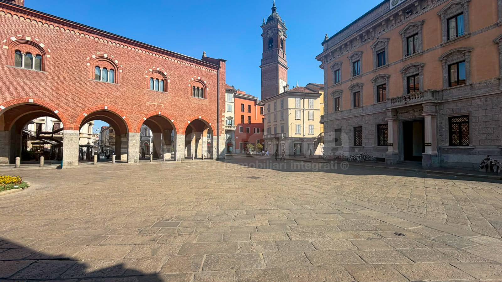 Negozio in vendita a Monza, Centro storico