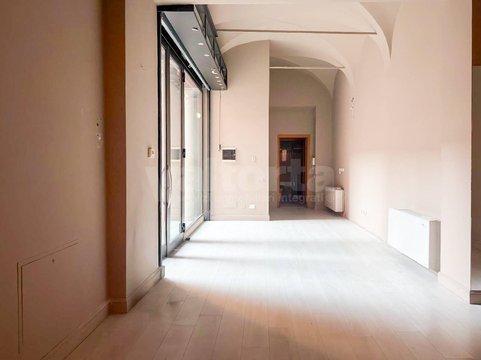 Negozio in affitto a Monza, Centro storico