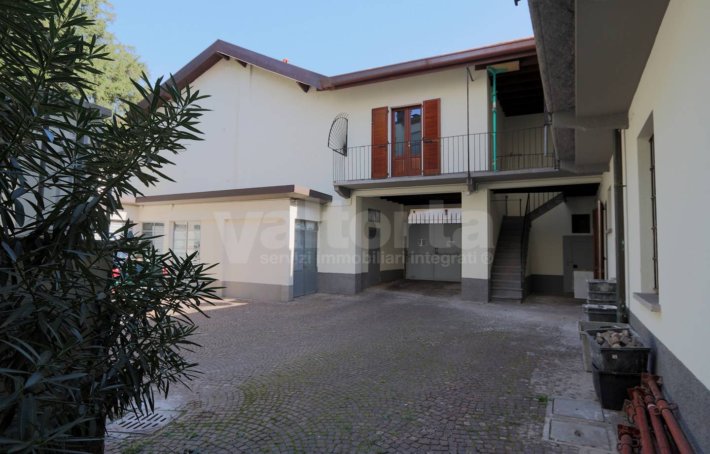 Appartamento Gestito in affitto a Desio, Centro