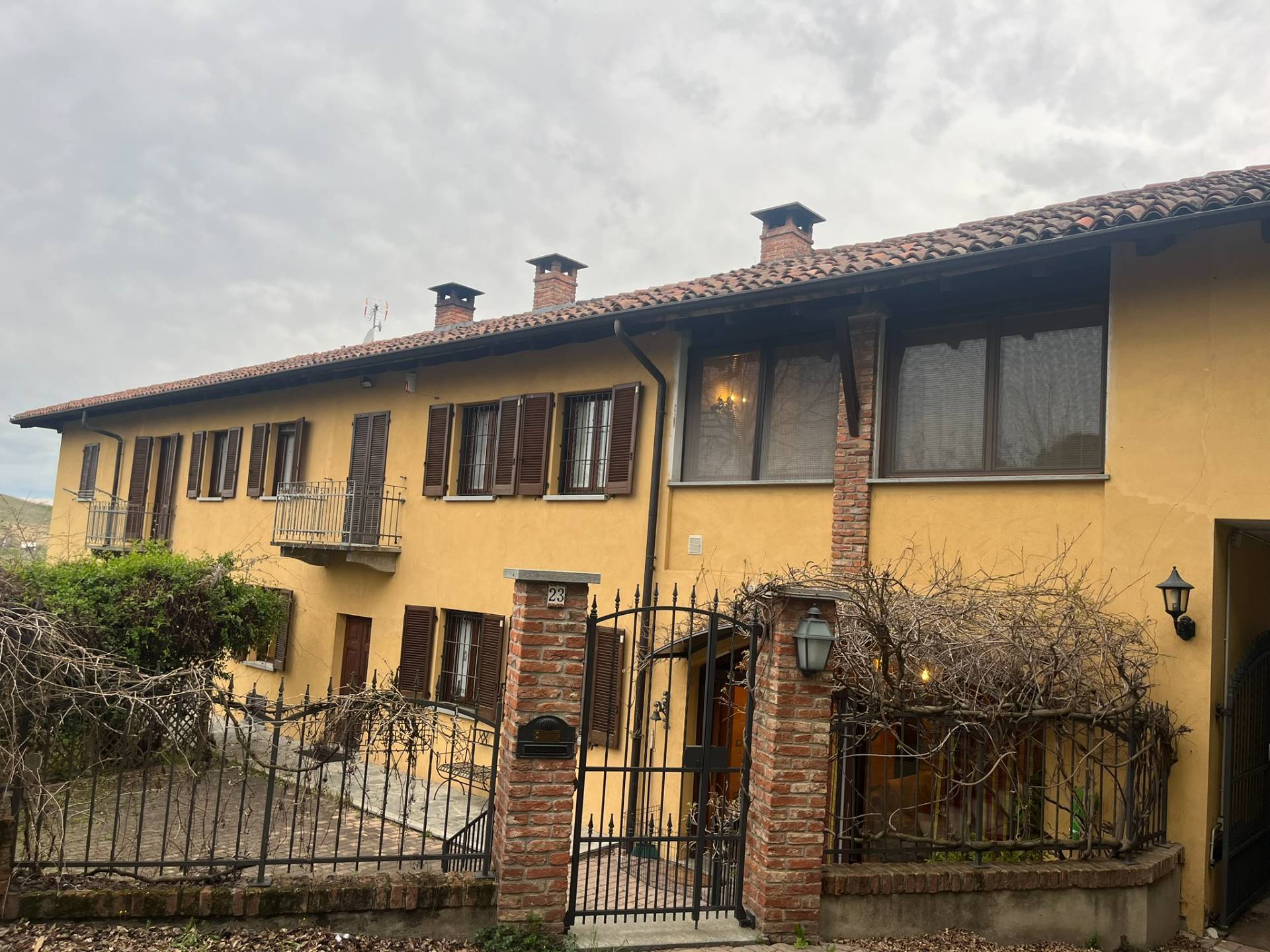 Casa indipendente con terrazzo, Mongardino madonna